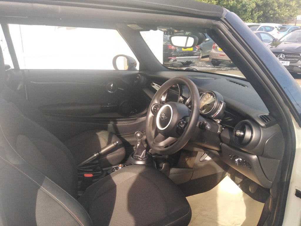 Used MINI Convertible 2018 for sale - 75936780: Photo 11