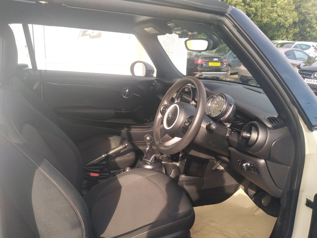 Used MINI Convertible 2018 for sale - 75936780: Photo 12