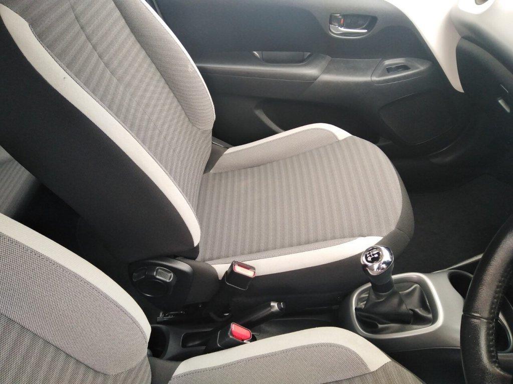 Used Toyota AYGO 2018 for sale - 75937694: Photo 11