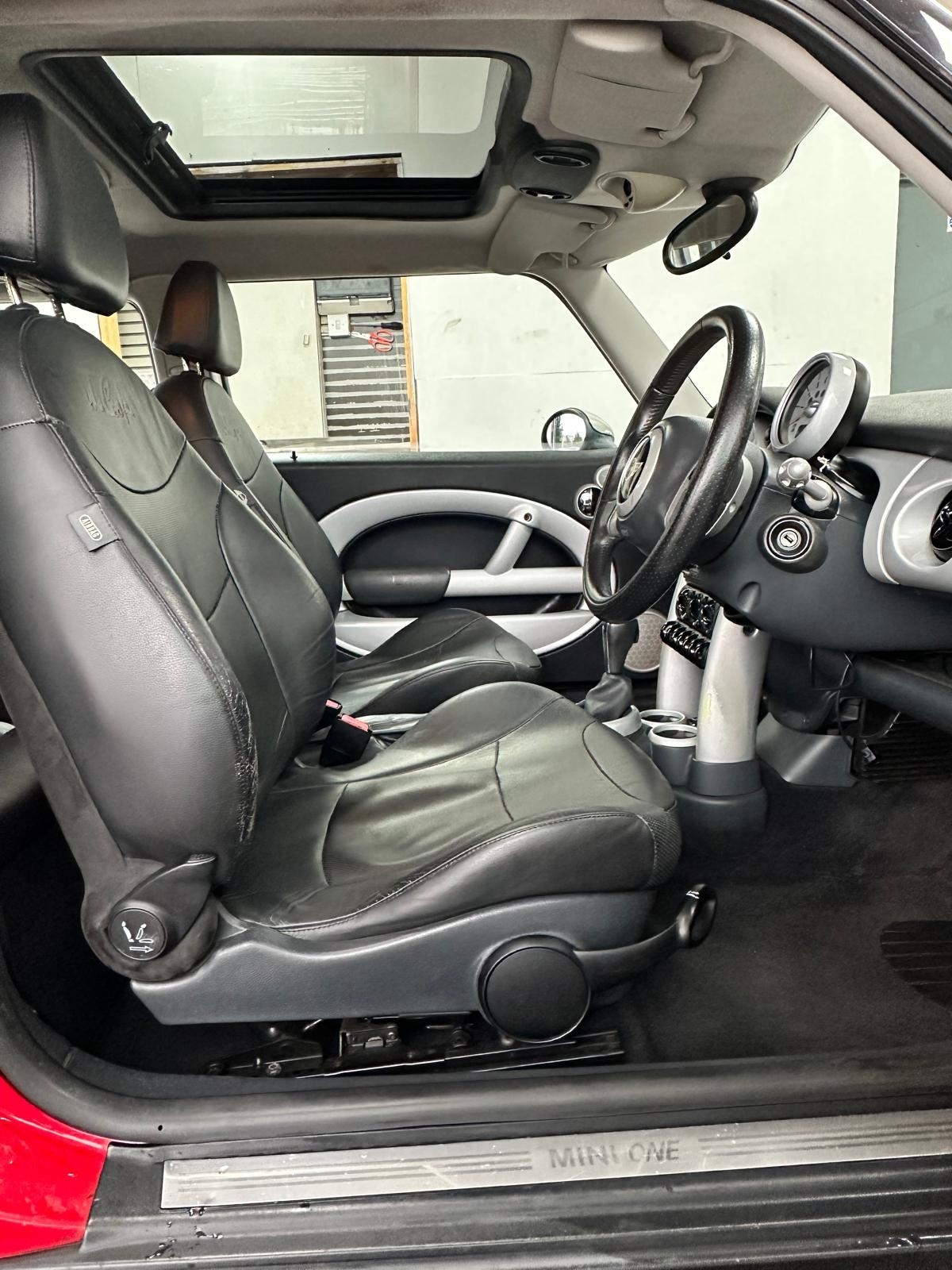 Used MINI Hatch 2002 for sale - 77283701: Photo 7