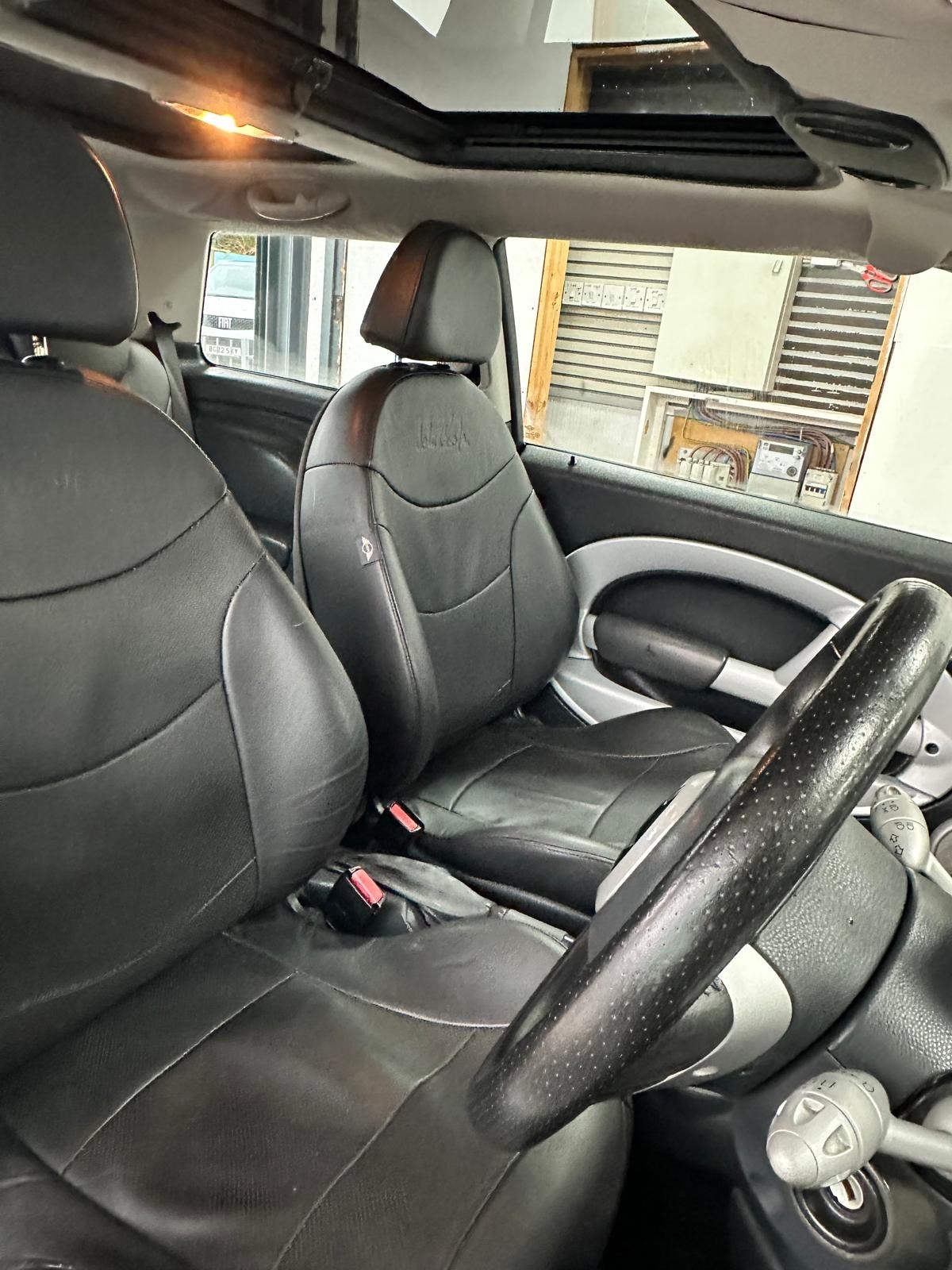 Used MINI Hatch 2002 for sale - 77283701: Photo 8