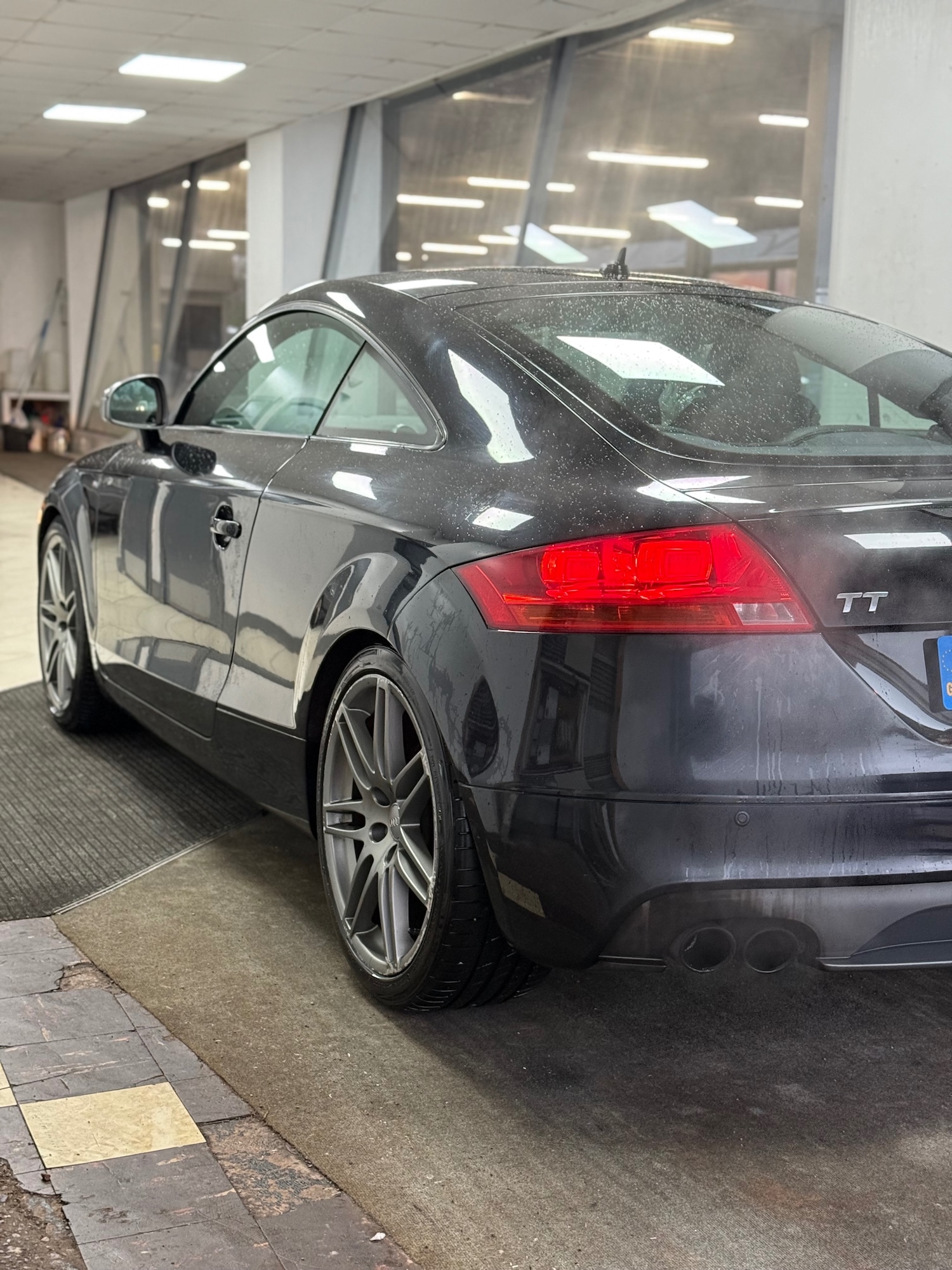Used Audi TT 2010 for sale - 77210411: Photo 15