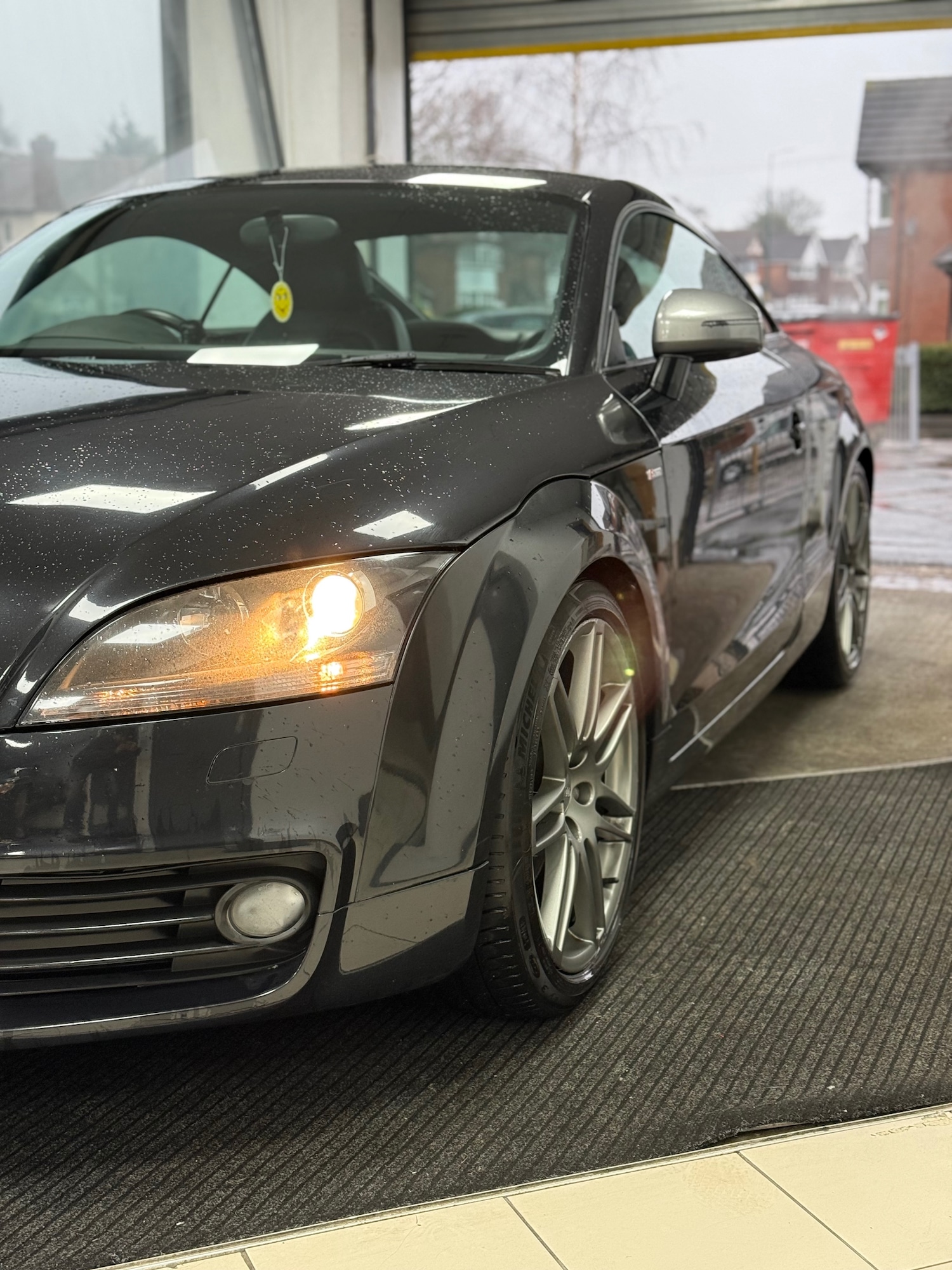 Used Audi TT 2010 for sale - 77210411: Photo 3