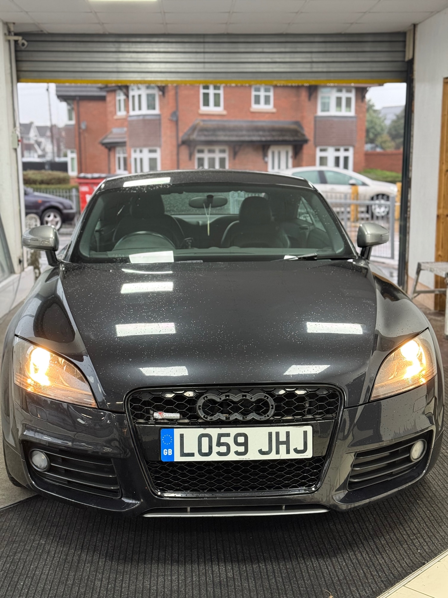 Used Audi TT 2010 for sale - 77210411: Photo 8