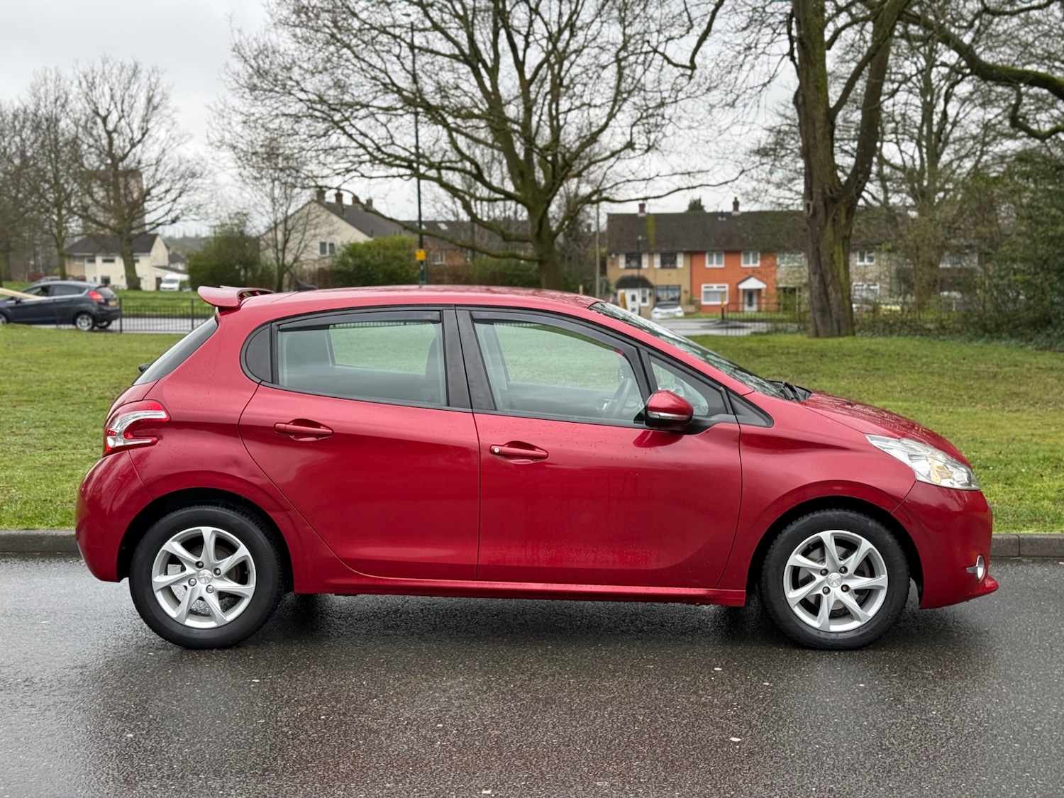 Used Peugeot 208 2014 for sale - 78071108: Photo 3