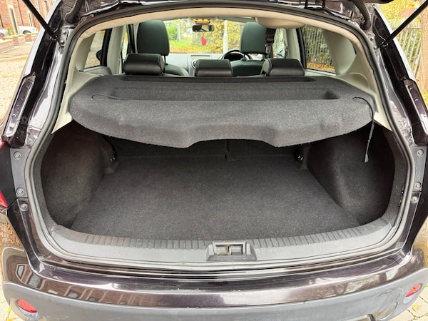 Used Nissan Qashqai 2012 for sale - 76312624: Photo 6
