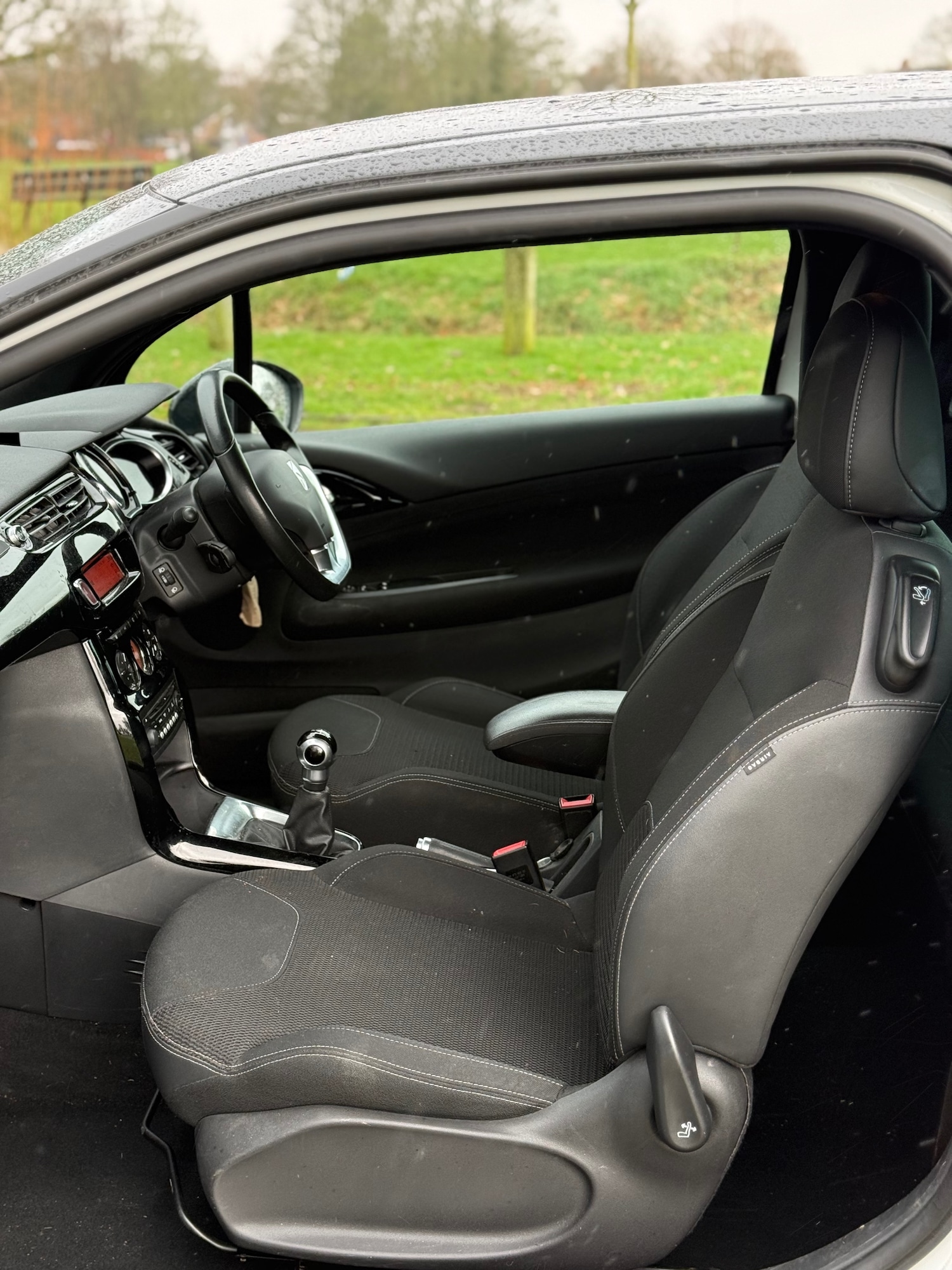 Used Citroen DS3 2014 for sale - 77620015: Photo 9