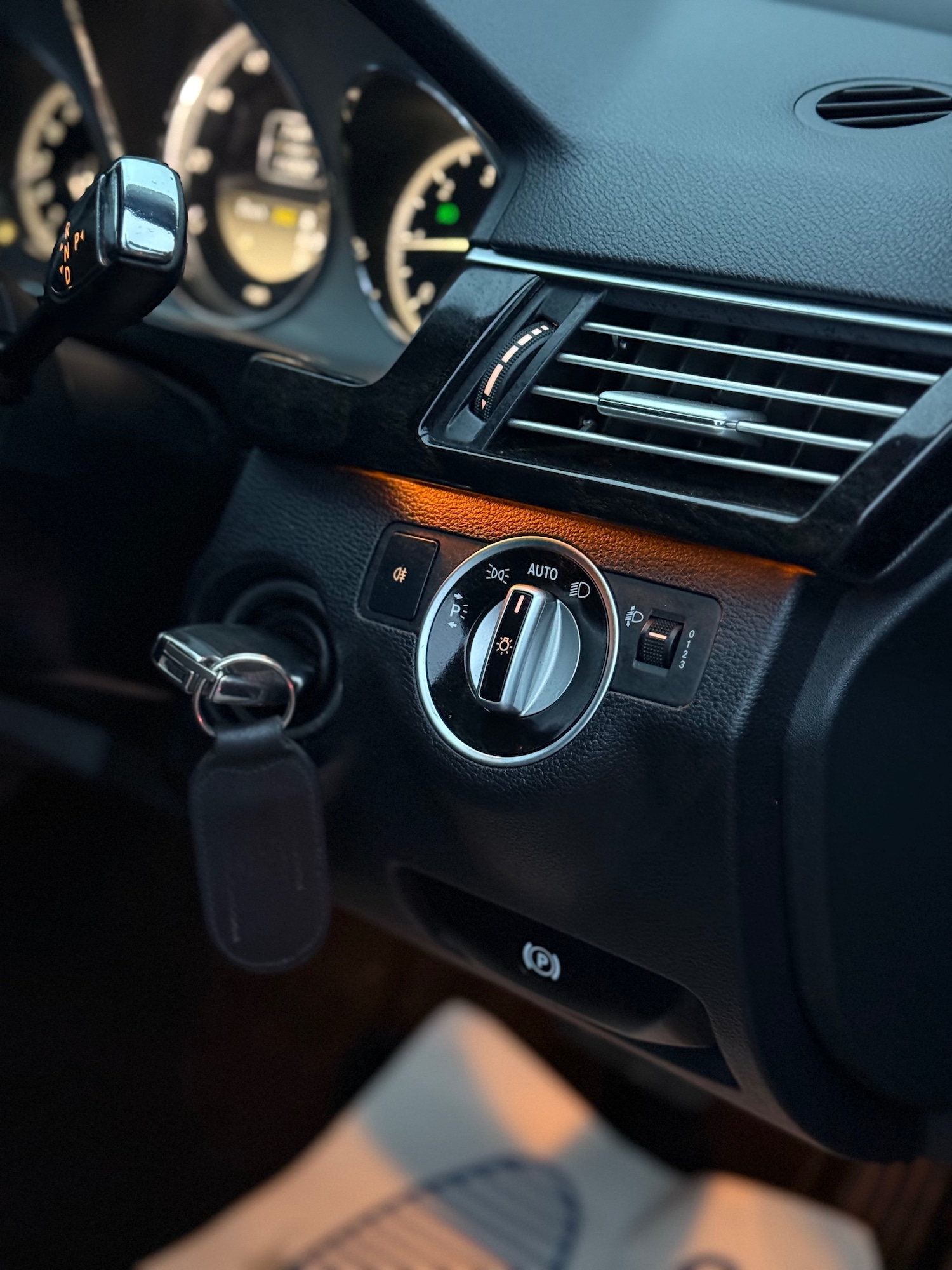 Used Mercedes-Benz E Class 2012 for sale - 77036152: Photo 18