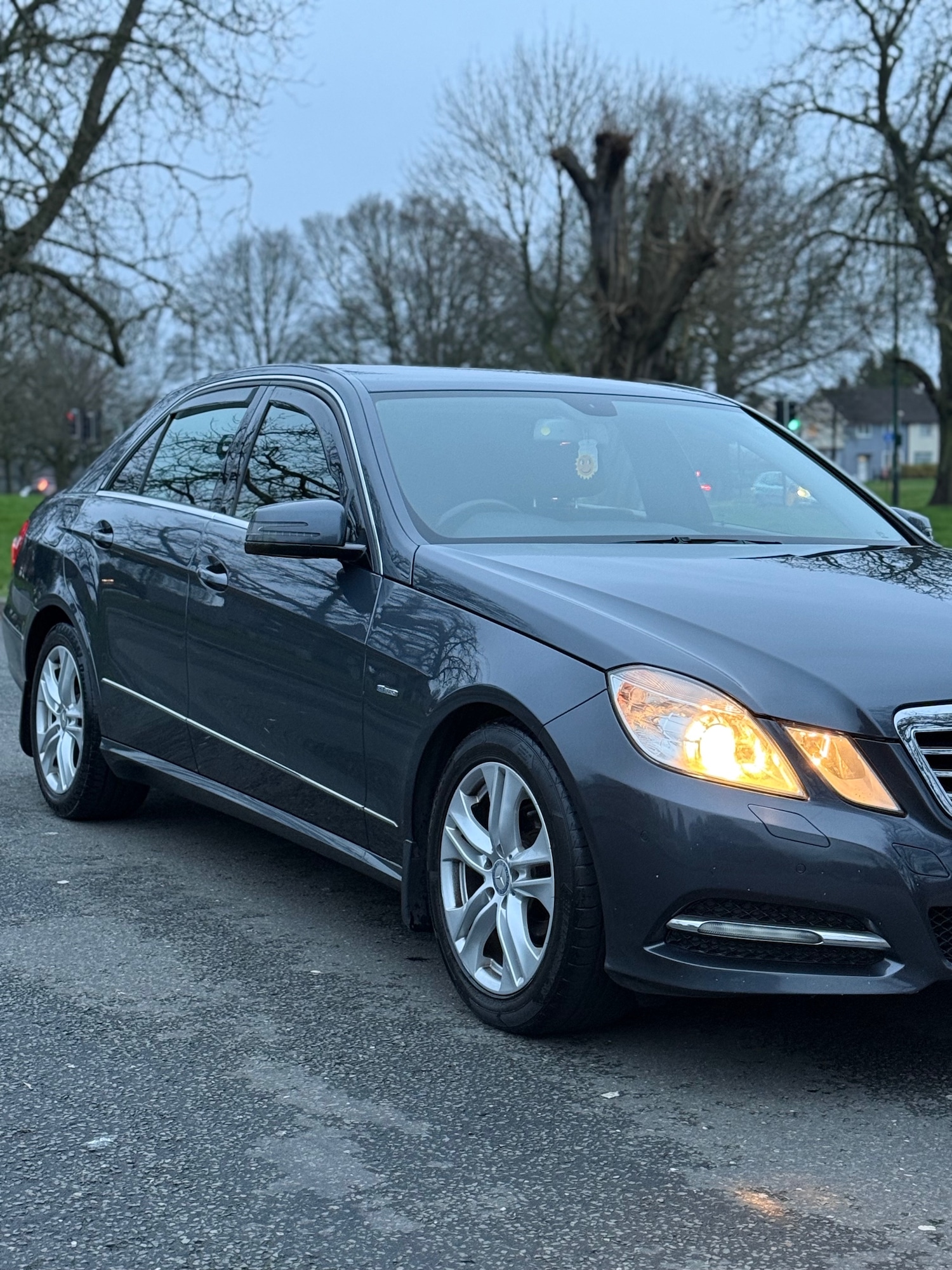 Used Mercedes-Benz E Class 2012 for sale - 77036152: Photo 2