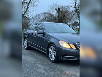 Used Mercedes-Benz E Class 2012 for sale - 77036152: Photo