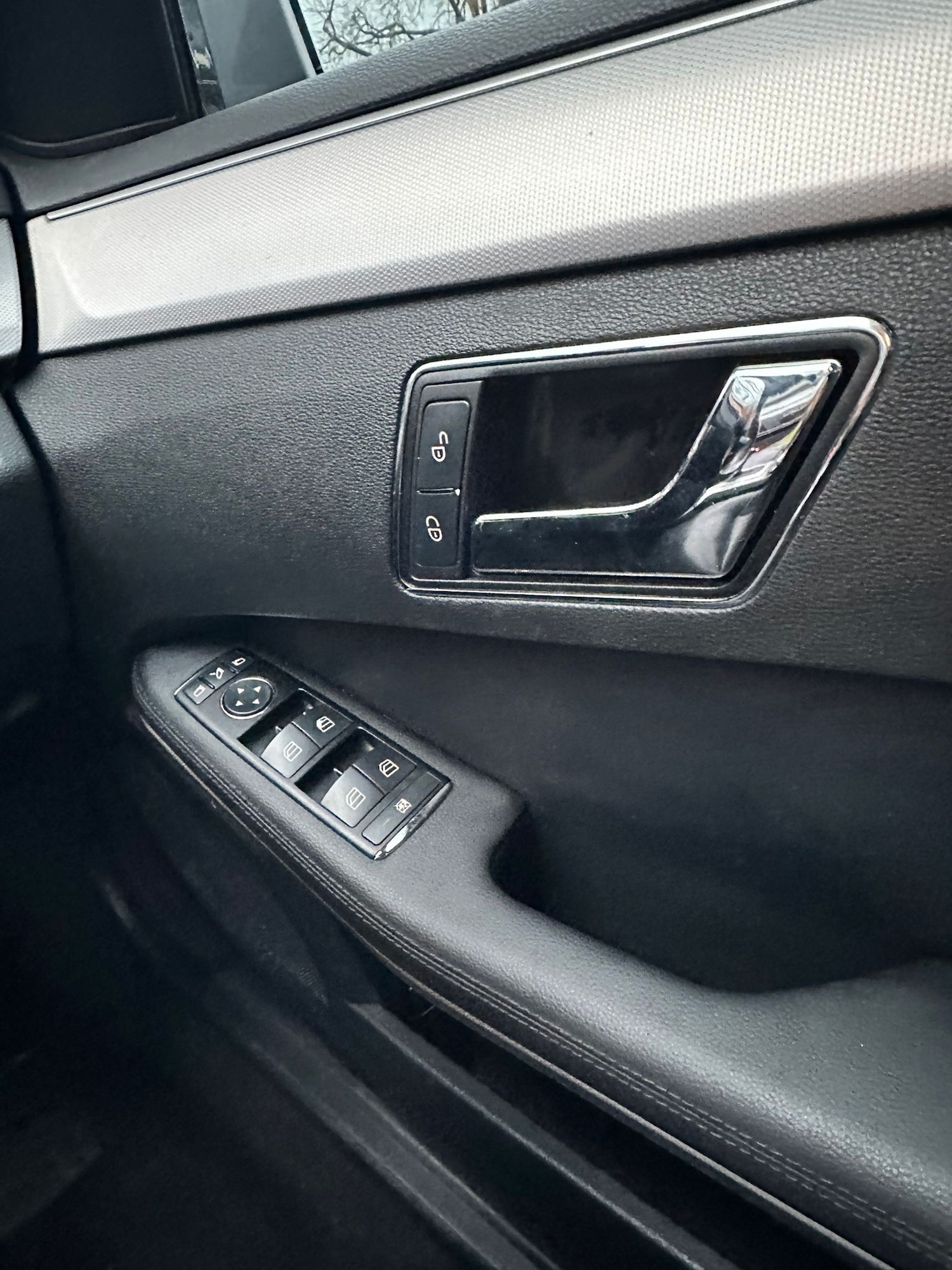 Used Mercedes-Benz E Class 2009 for sale - 77319786: Photo 18