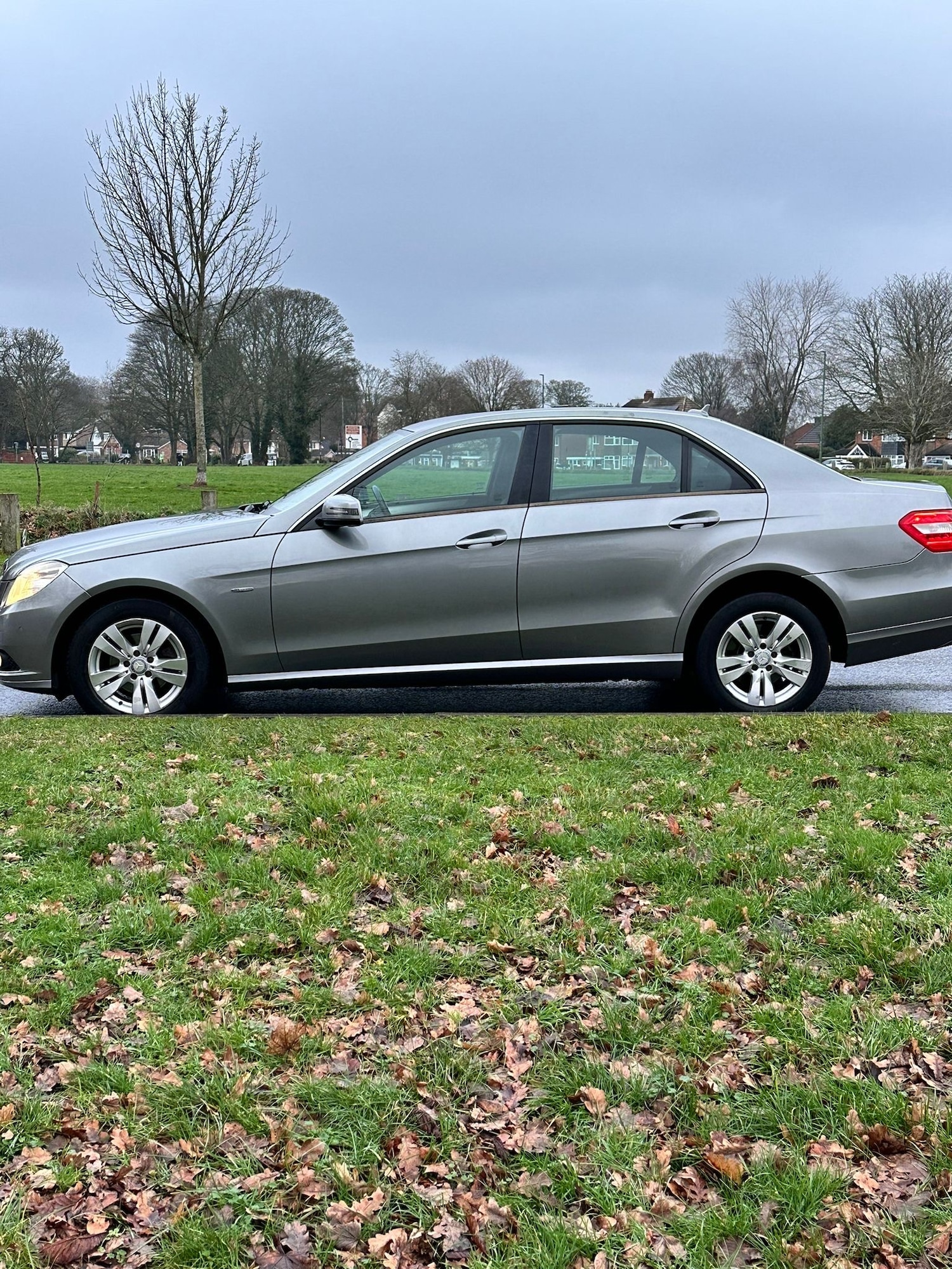 Used Mercedes-Benz E Class 2009 for sale - 77319786: Photo 8