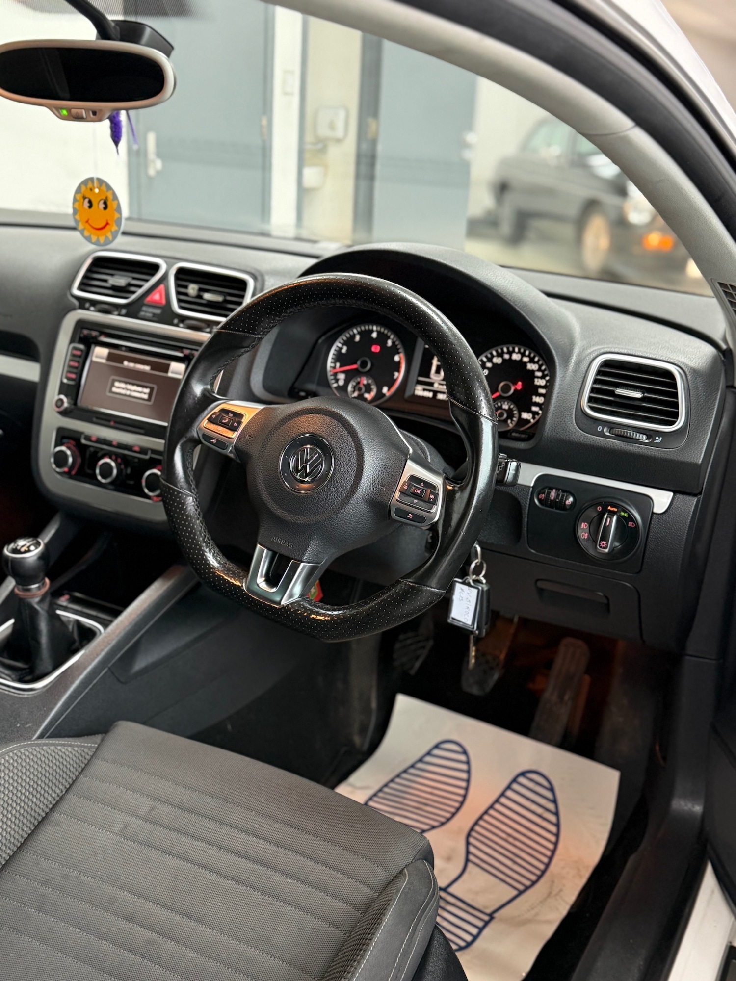 Used Volkswagen Scirocco 2011 for sale - 77694649: Photo 10