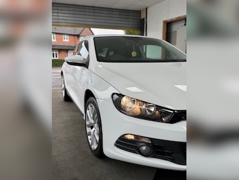 Used Volkswagen Scirocco 2011 for sale - 77694649: Photo