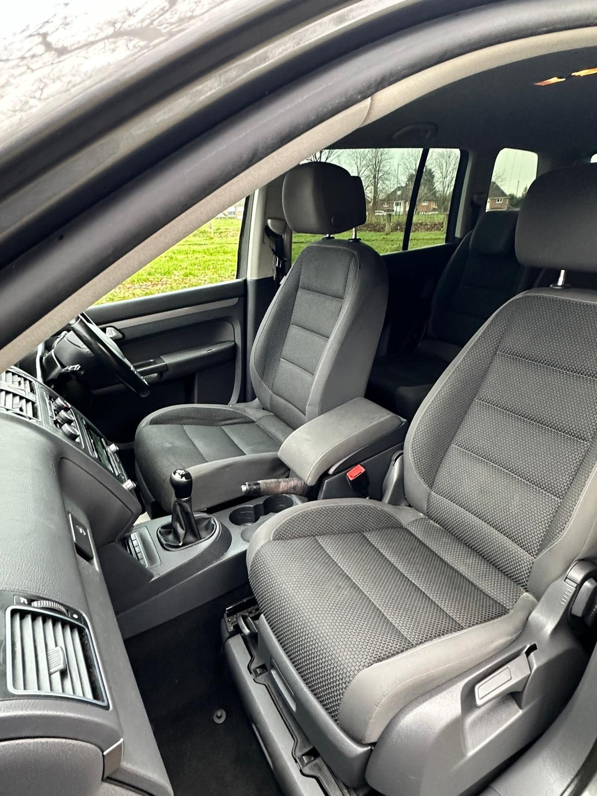 Used Volkswagen Touran 2015 for sale - 77459674: Photo 17