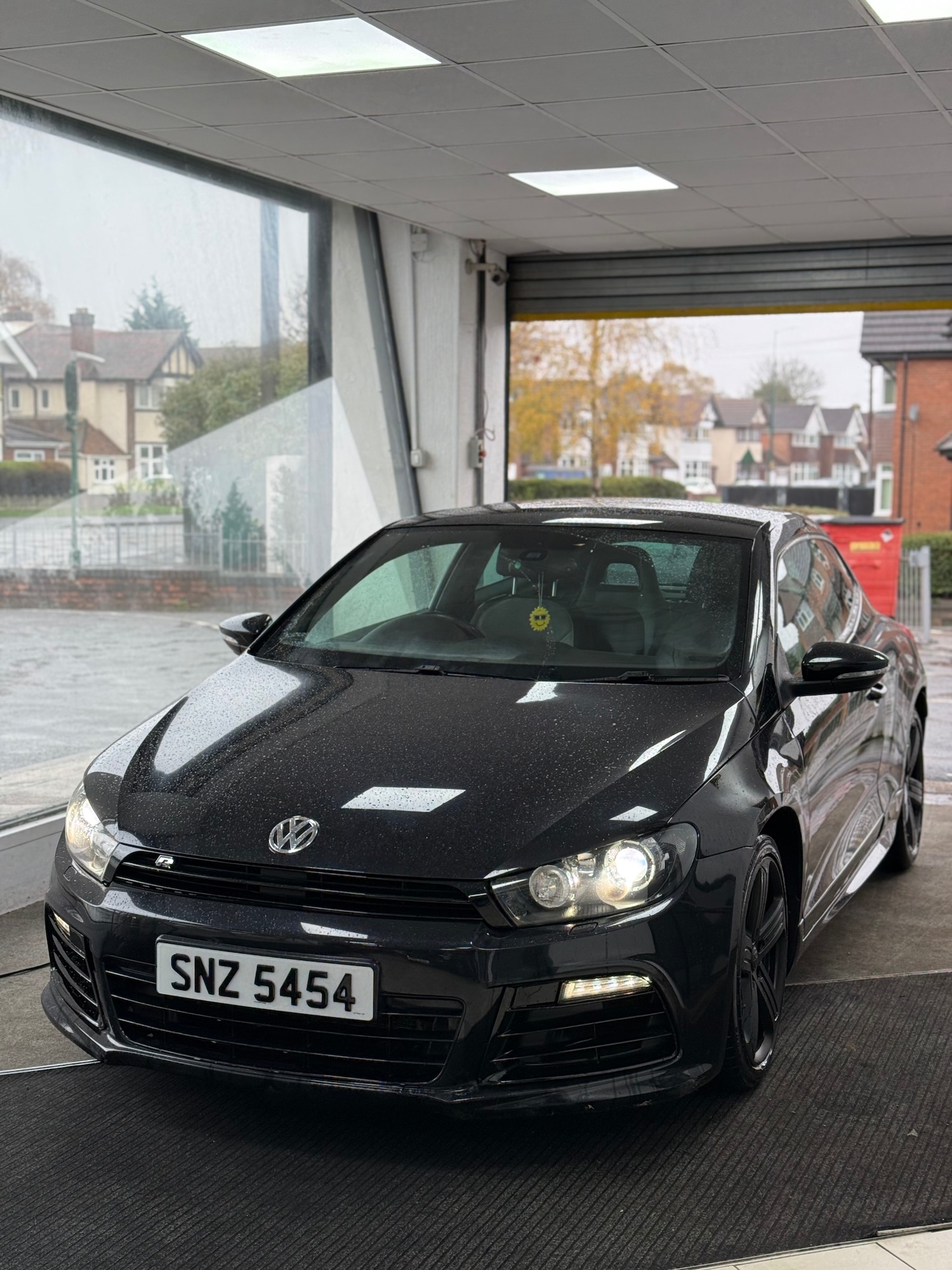 Used Volkswagen Scirocco 2011 for sale - 76556757: Photo 2