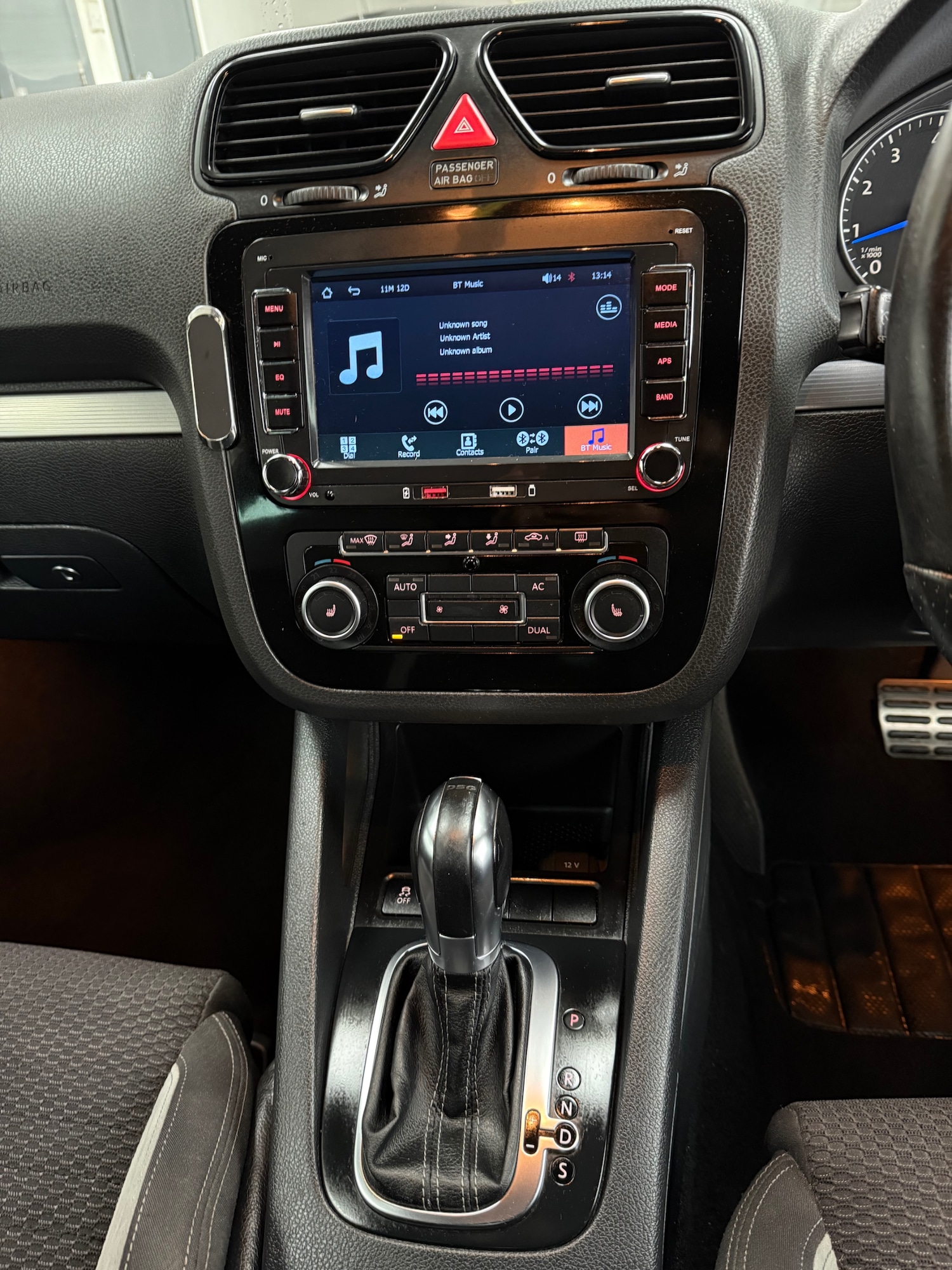 Used Volkswagen Scirocco 2011 for sale - 76556757: Photo 8