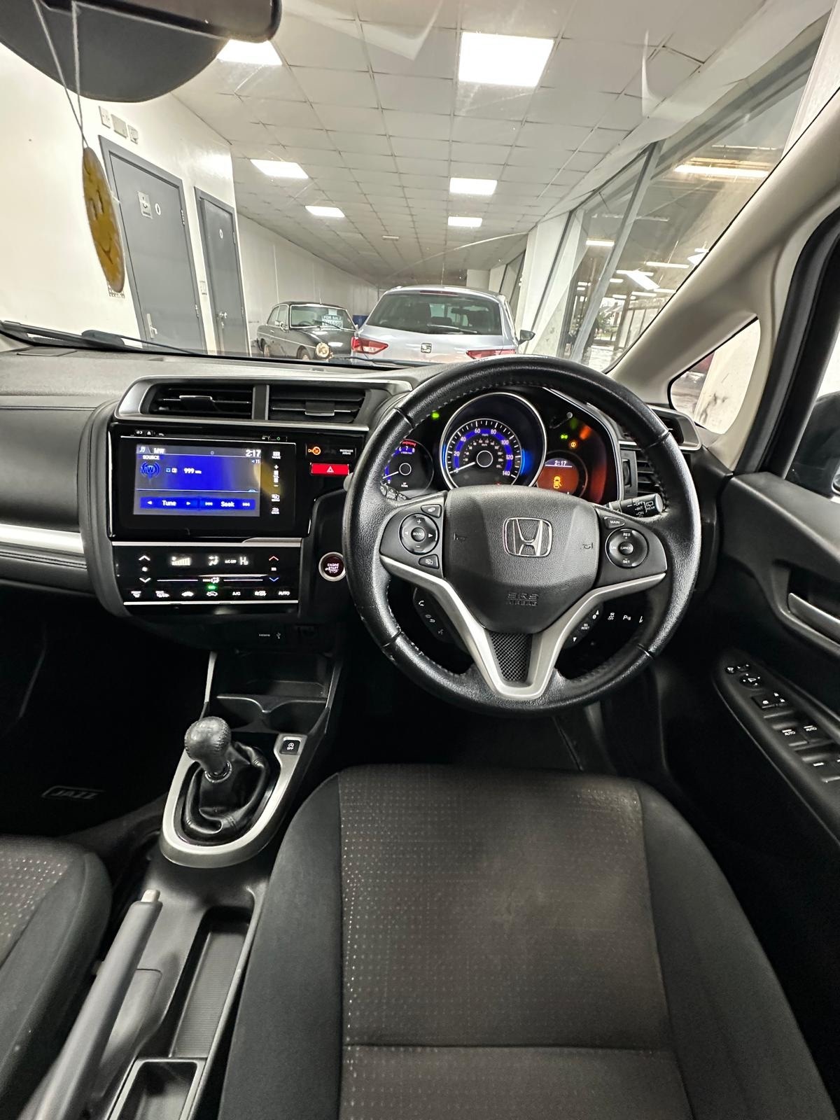 Used Honda Jazz 2017 for sale - 77283420: Photo 11