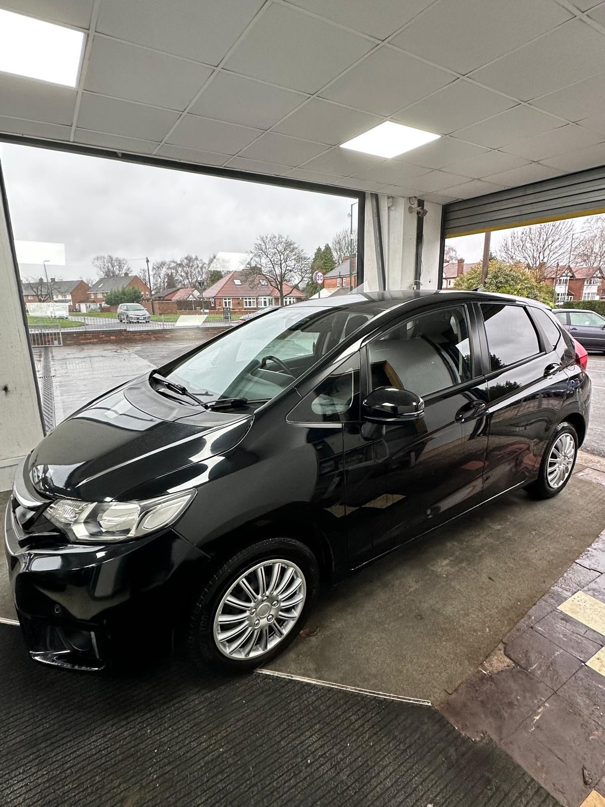 Used Honda Jazz 2017 for sale - 77283420: Photo 2