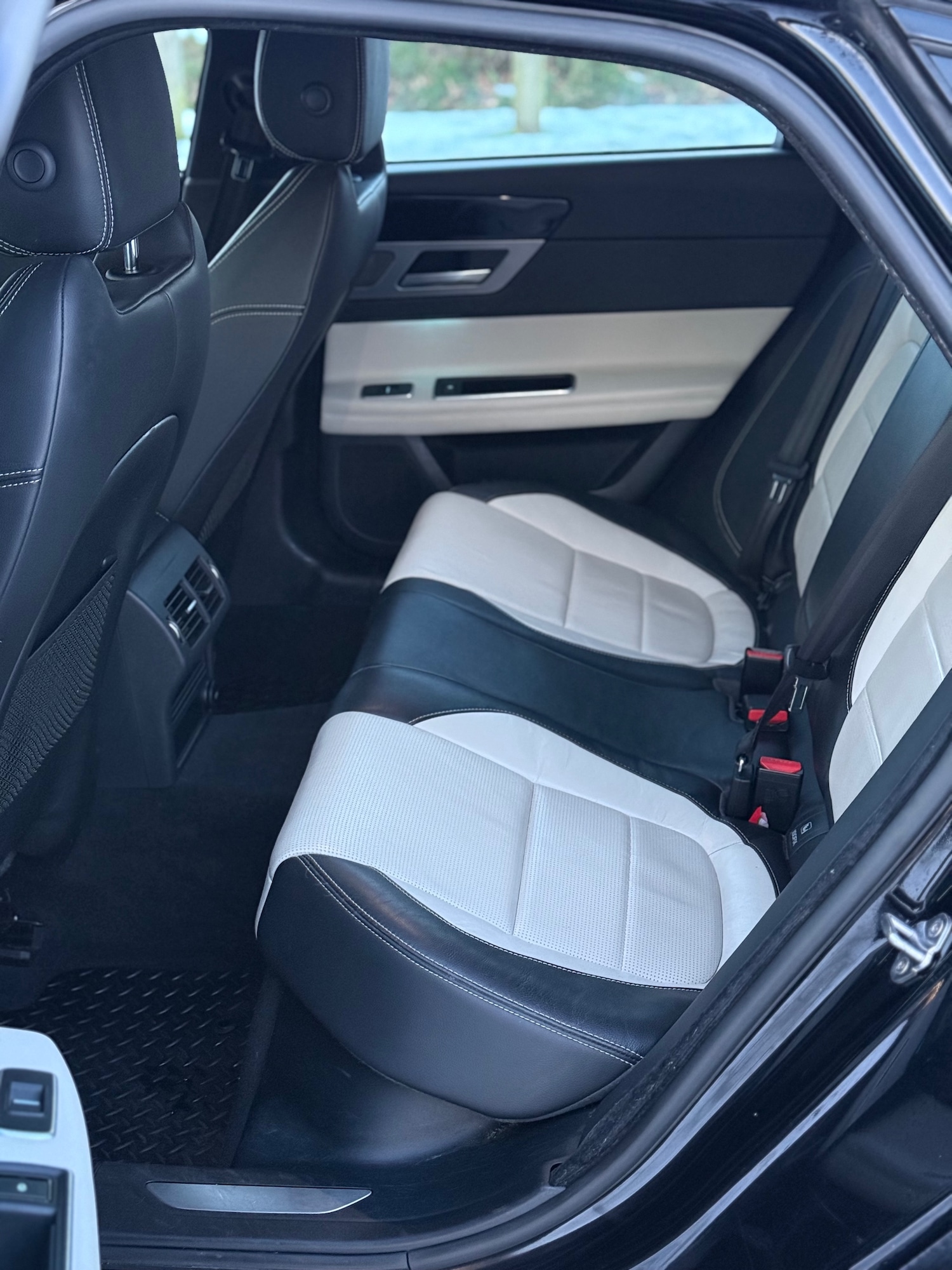 Used Jaguar XF 2017 for sale - 77162397: Photo 13