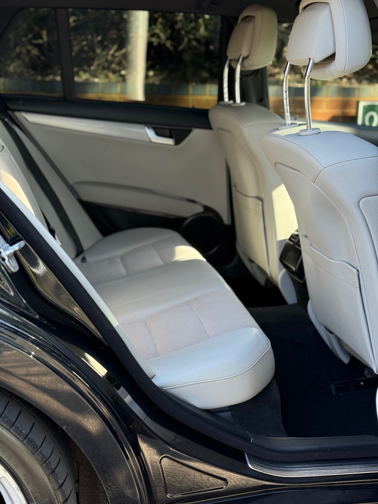 Used Mercedes-Benz C Class 2012 for sale - 77951648: Photo 13