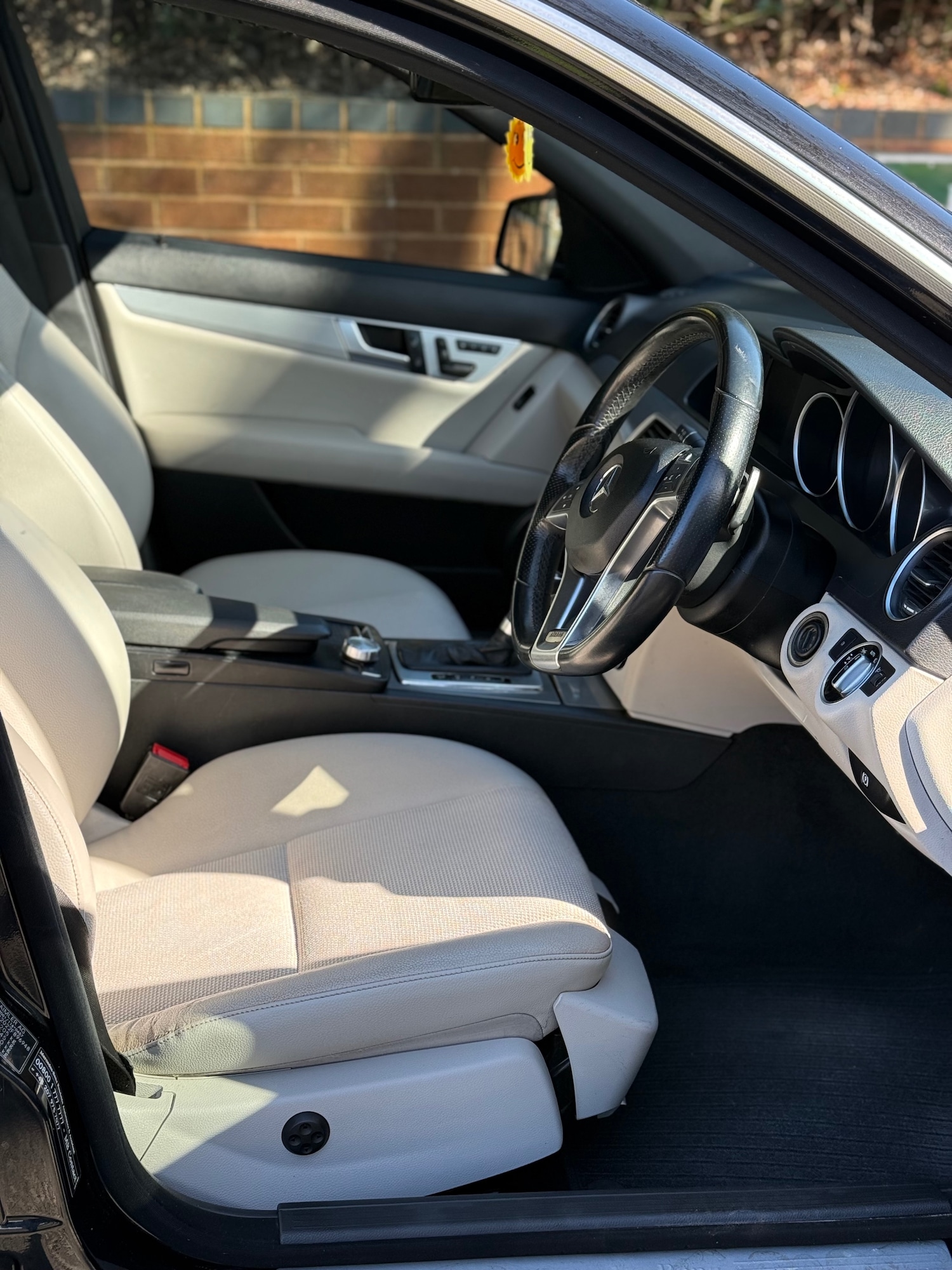 Used Mercedes-Benz C Class 2012 for sale - 77951648: Photo 15