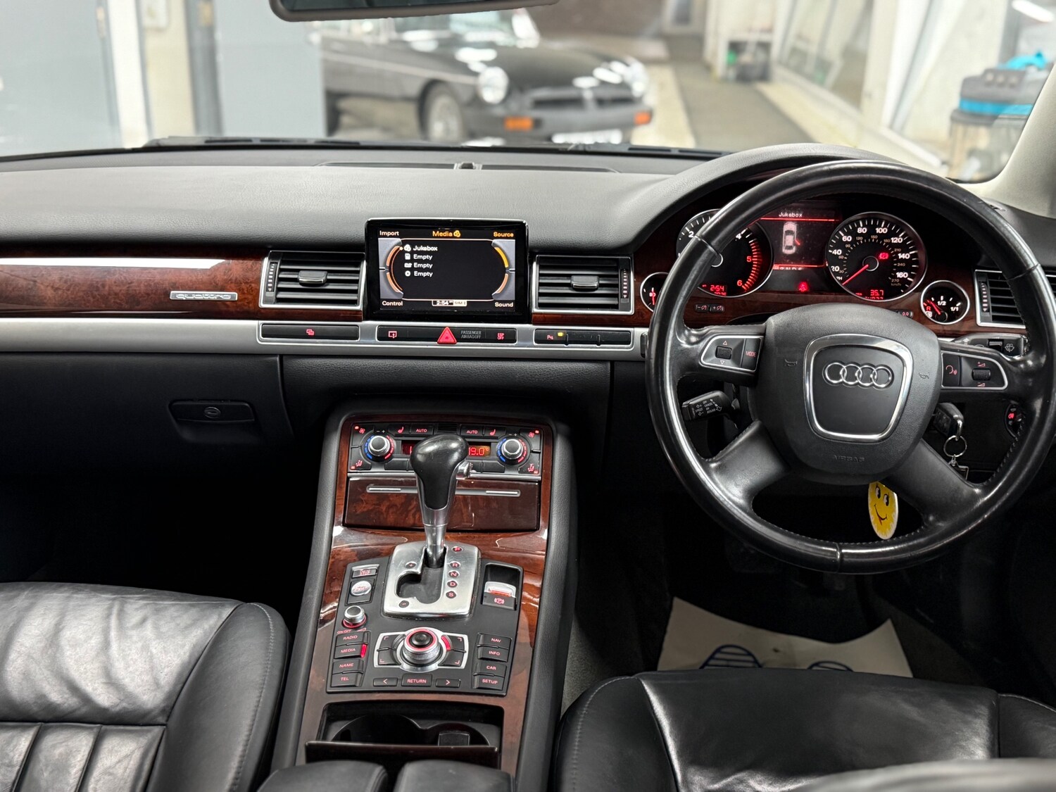 Used Audi A8 2010 for sale - 77694572: Photo 14