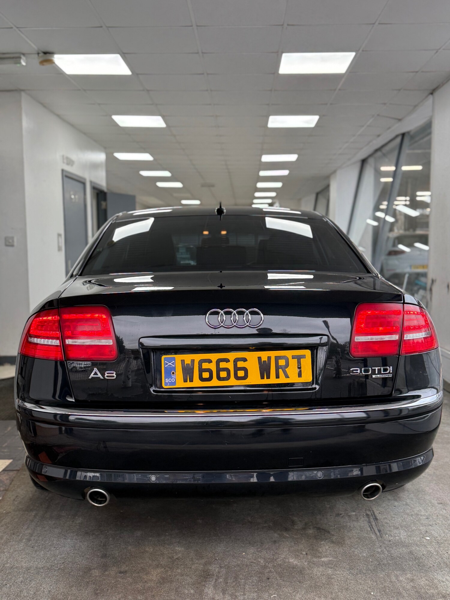 Used Audi A8 2010 for sale - 77694572: Photo 6