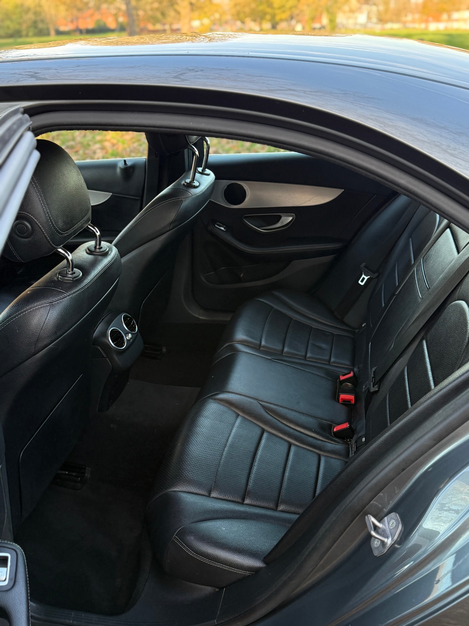 Used Mercedes-Benz C Class 2018 for sale - 76655632: Photo 12