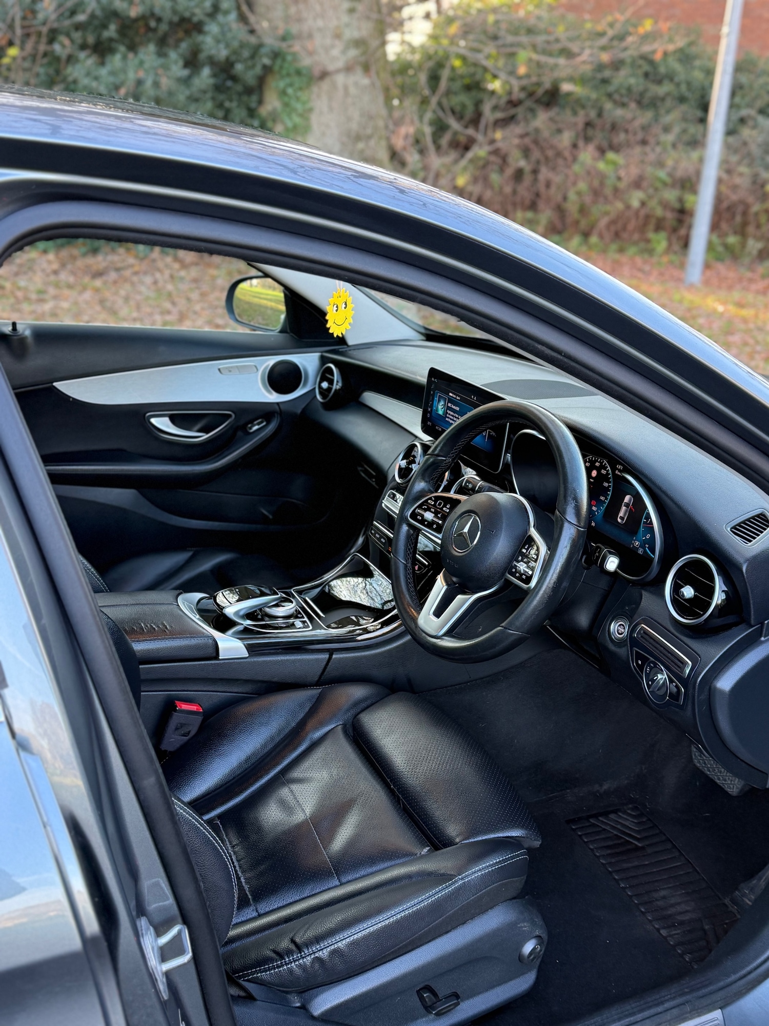 Used Mercedes-Benz C Class 2018 for sale - 76655632: Photo 14