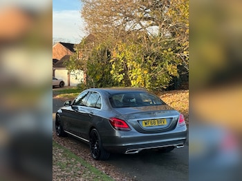 Used Mercedes-Benz C Class 2018 for sale - 76655632: Photo