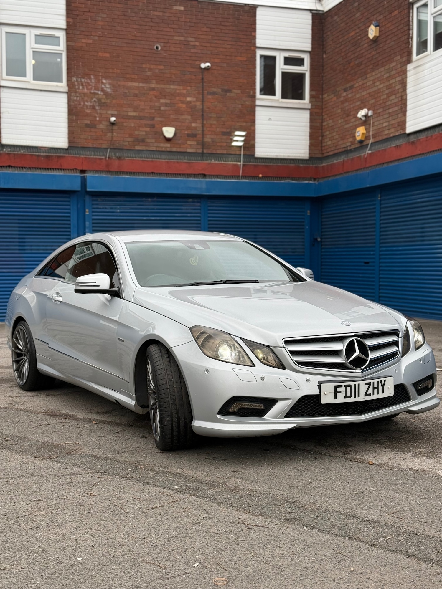 Used Mercedes-Benz E Class 2011 for sale - 76547987: Photo 8