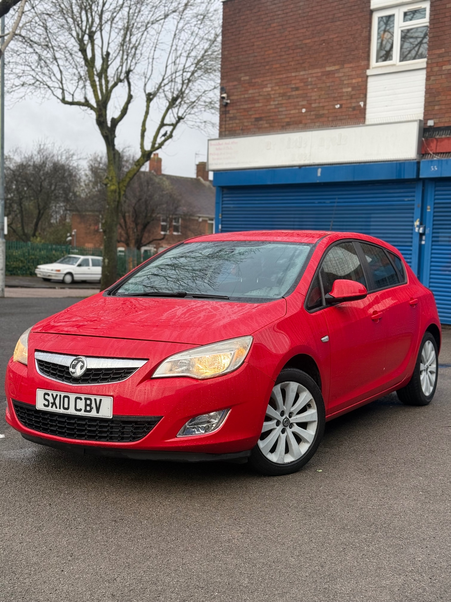 Used Vauxhall Astra 2010 for sale - 76757373: Photo 2