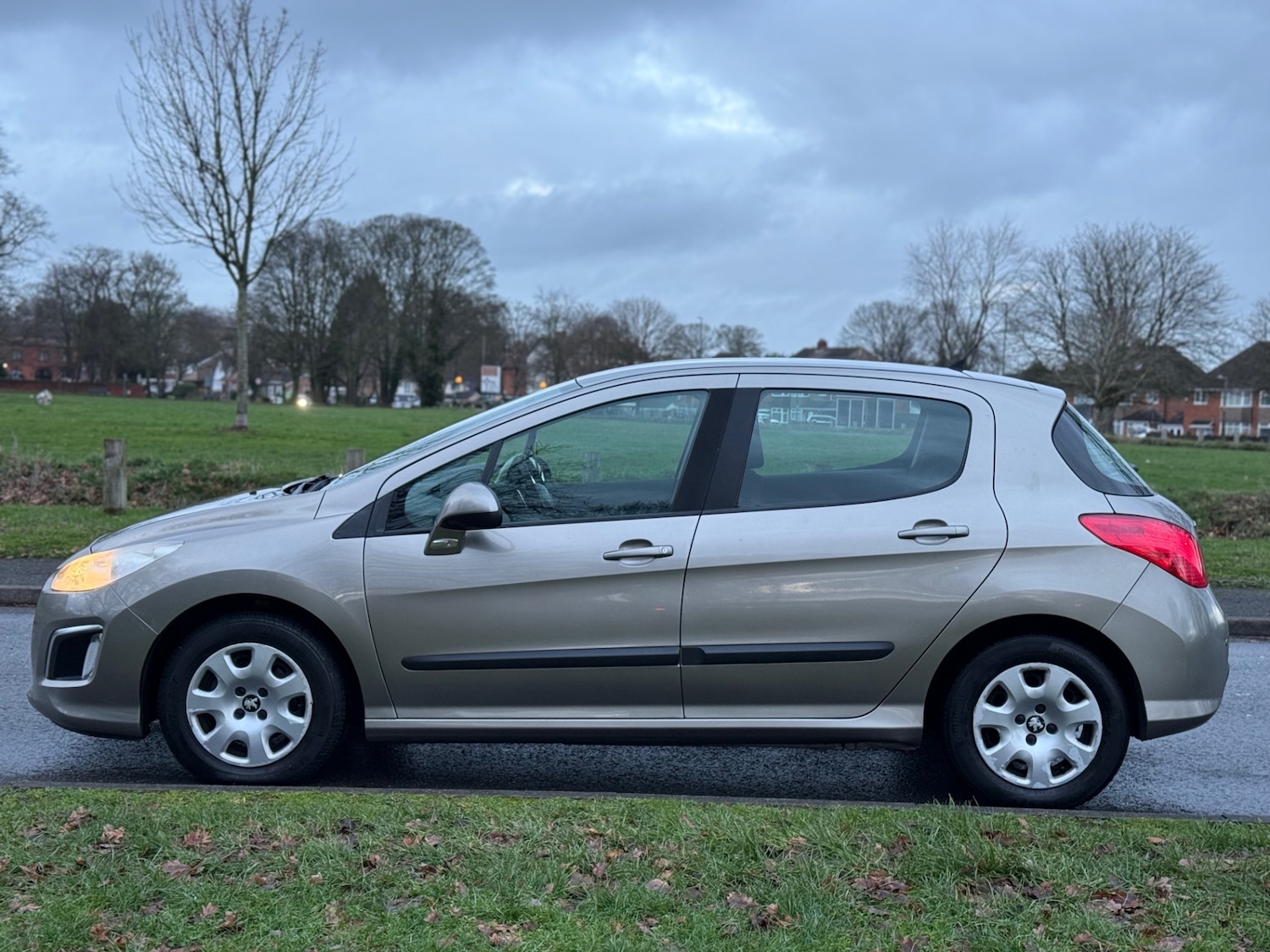 Used Peugeot 308 2011 for sale - 77173463: Photo 9