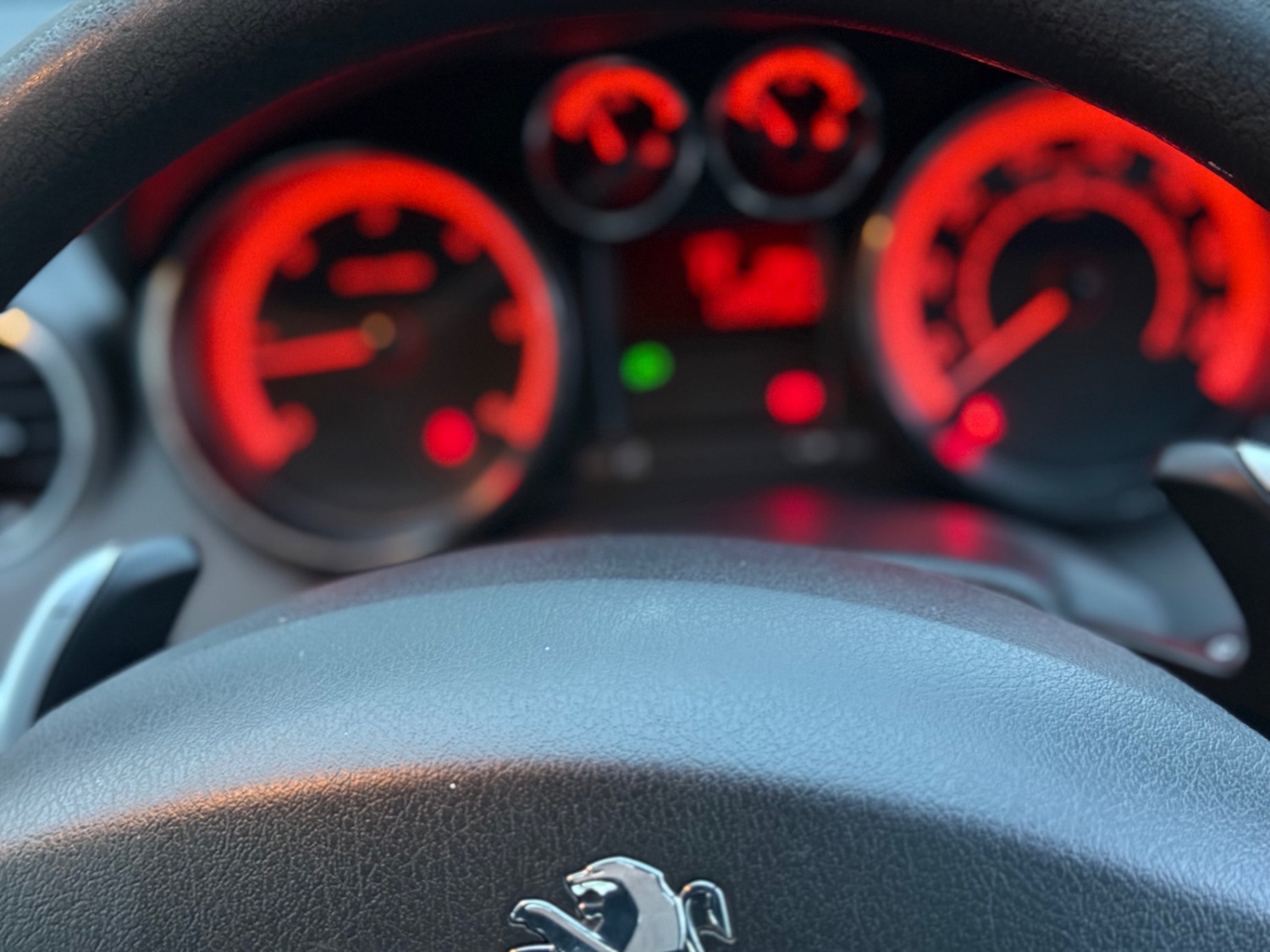 Used Peugeot 308 2011 for sale - 77304772: Photo 21