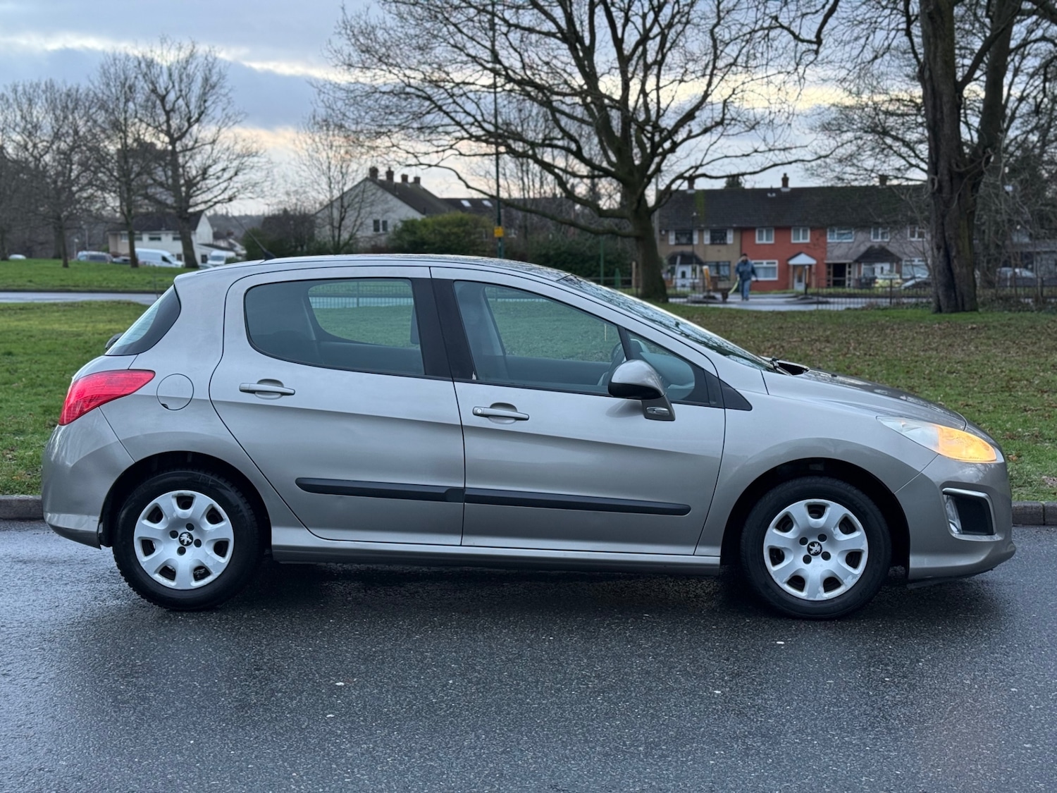 Used Peugeot 308 2011 for sale - 77304772: Photo 3