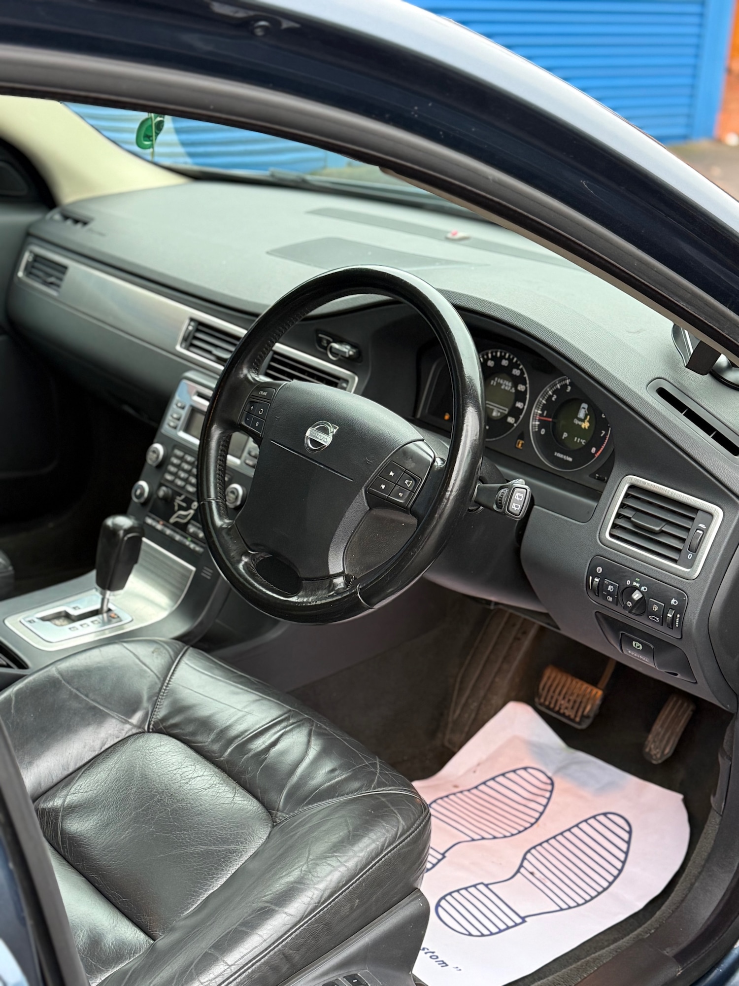 Used Volvo V70 2008 for sale - 76589734: Photo 11