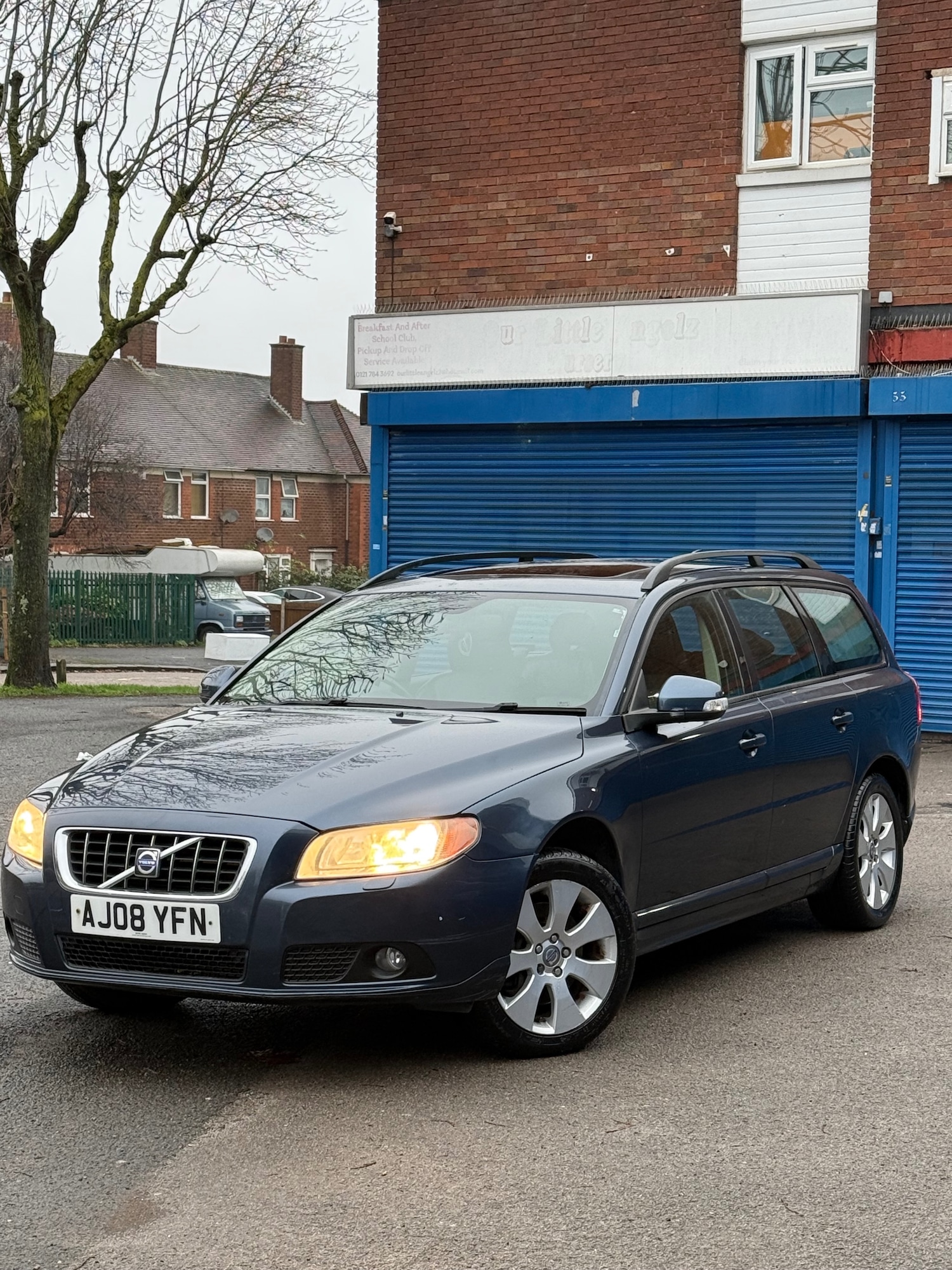 Used Volvo V70 2008 for sale - 76589734: Photo 2