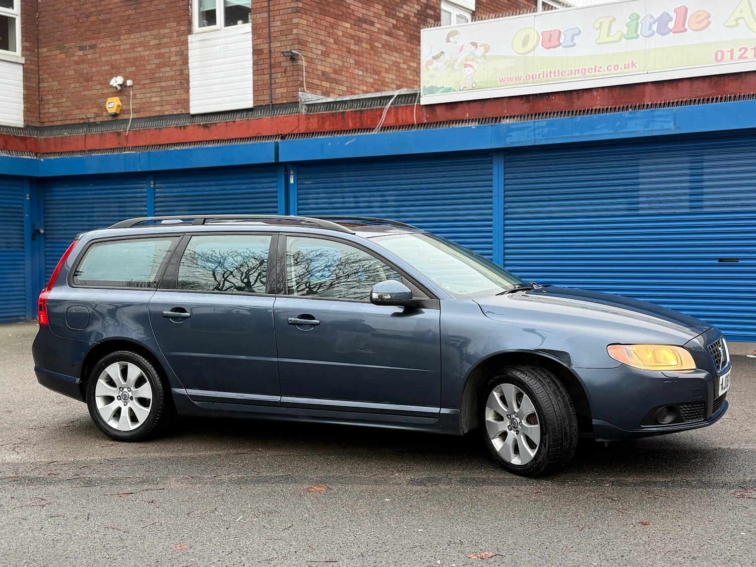 Used Volvo V70 2008 for sale - 76589734: Photo 9