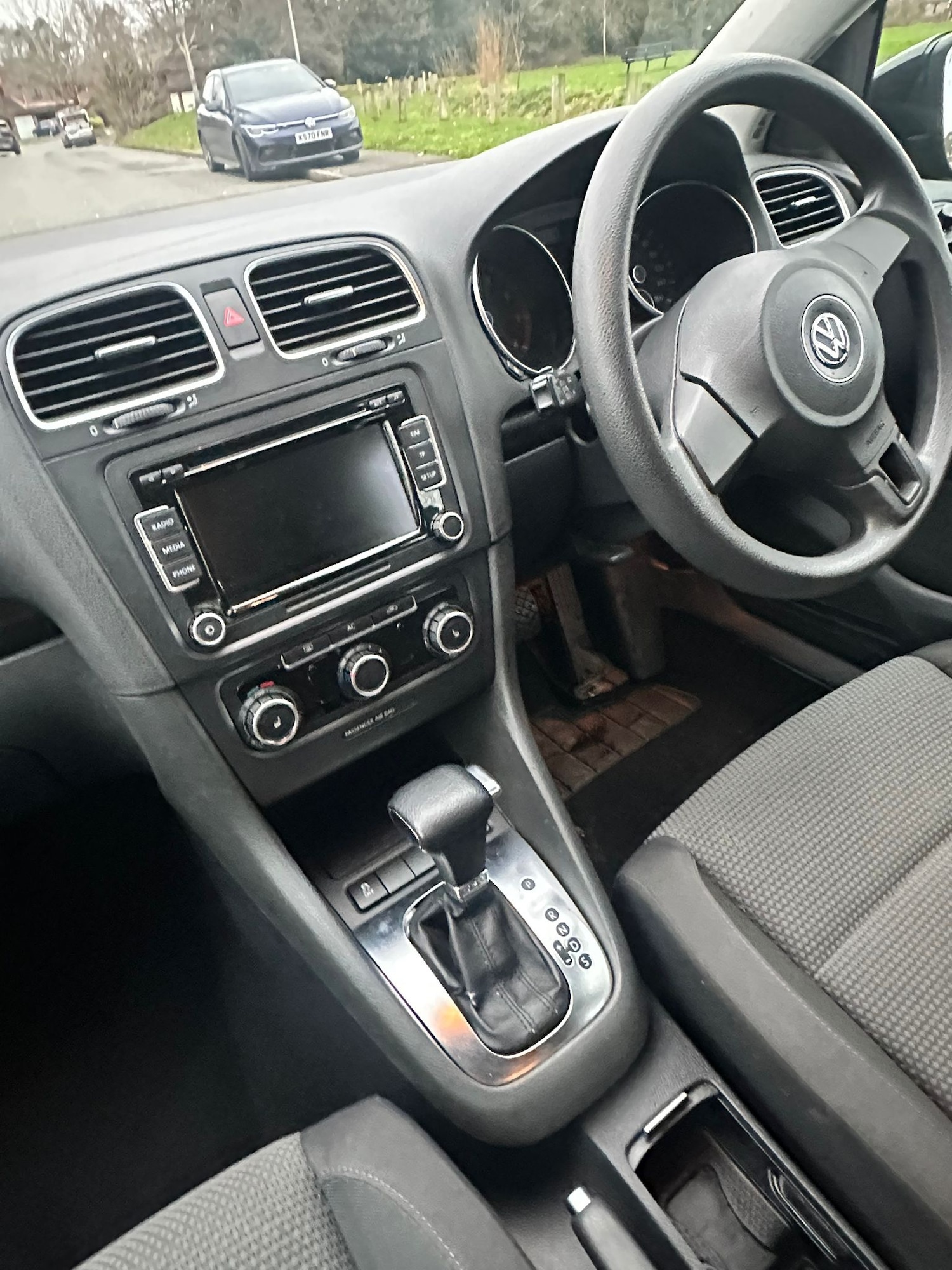 Used Volkswagen Golf 2010 for sale - 77610660: Photo 11