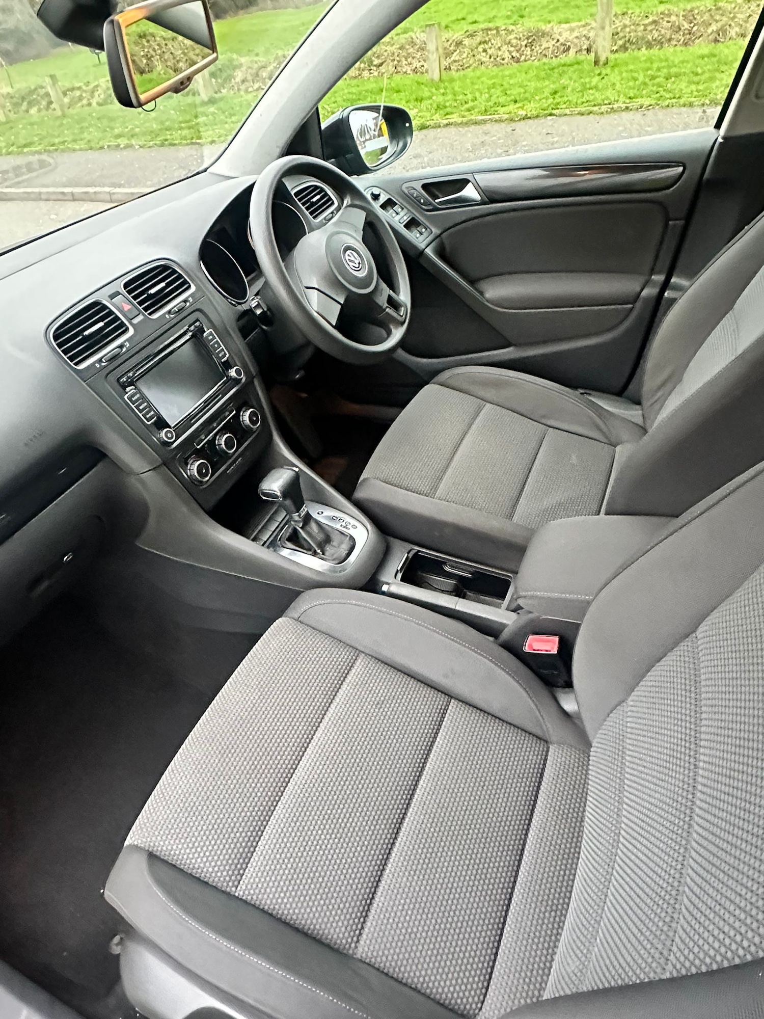 Used Volkswagen Golf 2010 for sale - 77610660: Photo 14