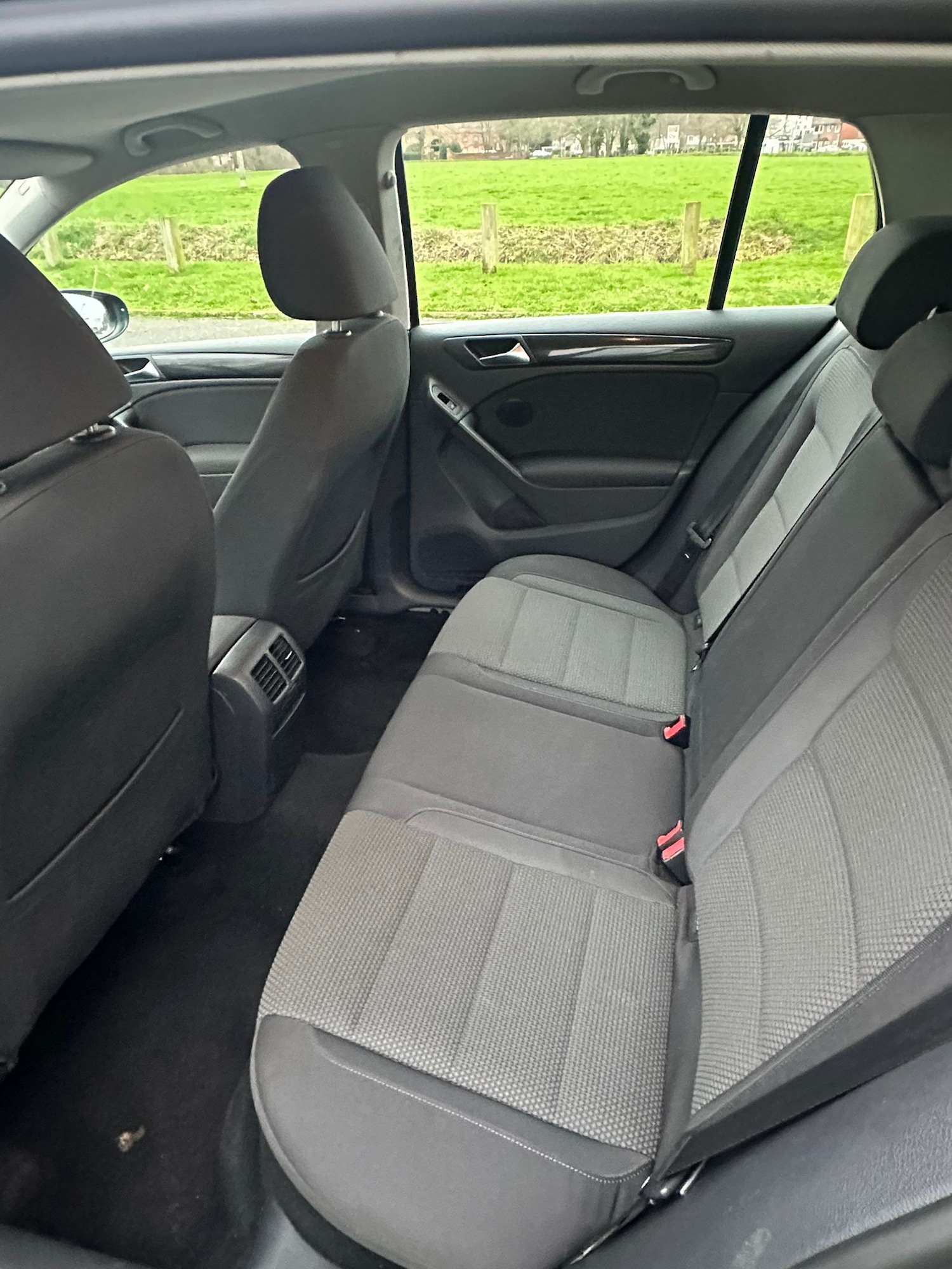 Used Volkswagen Golf 2010 for sale - 77610660: Photo 15