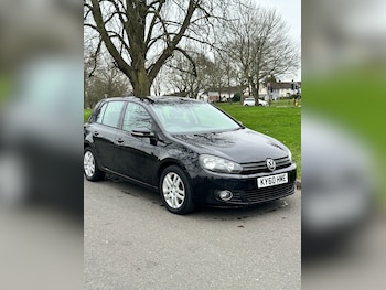 Used Volkswagen Golf 2010 for sale - 77610660: Photo