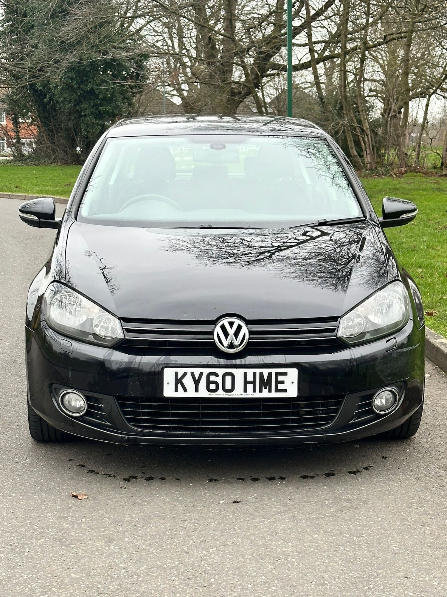 Used Volkswagen Golf 2010 for sale - 77610660: Photo 2