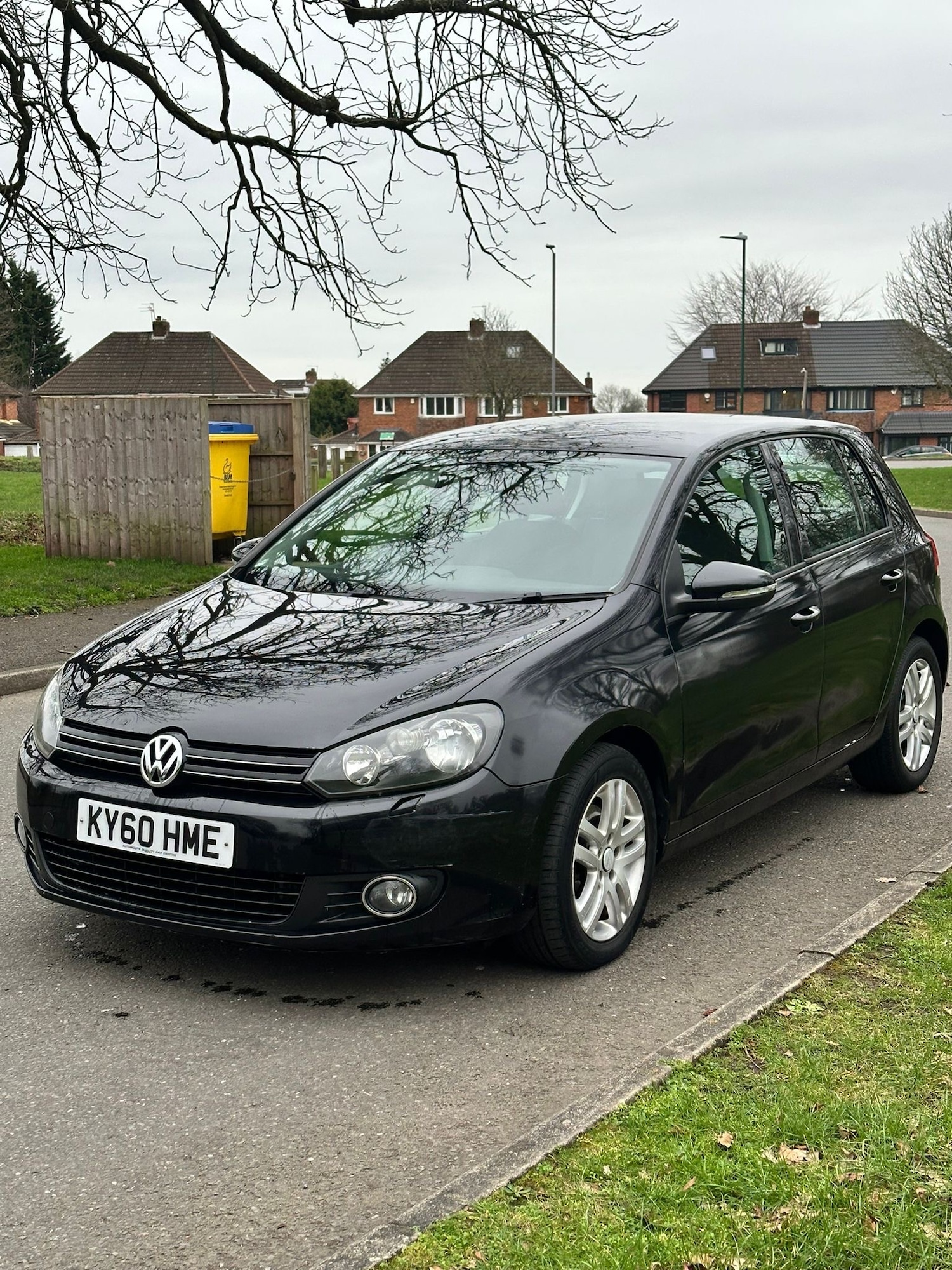 Used Volkswagen Golf 2010 for sale - 77610660: Photo 3