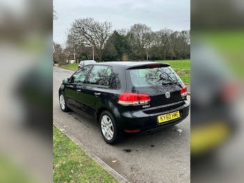 Used Volkswagen Golf 2010 for sale - 77610660: Photo