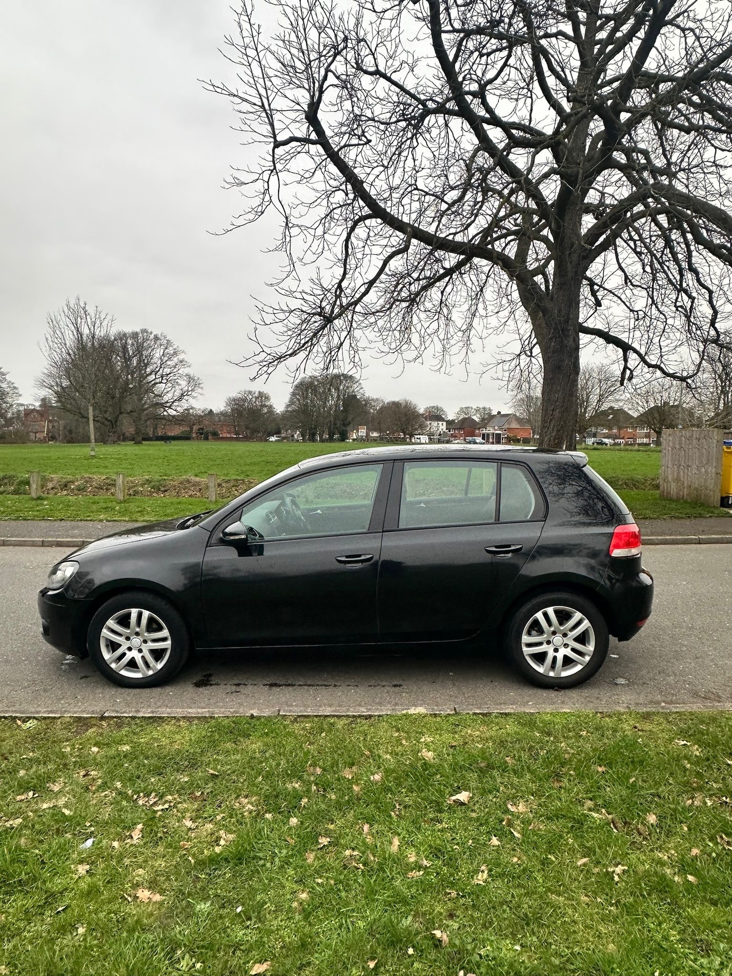 Used Volkswagen Golf 2010 for sale - 77610660: Photo 5