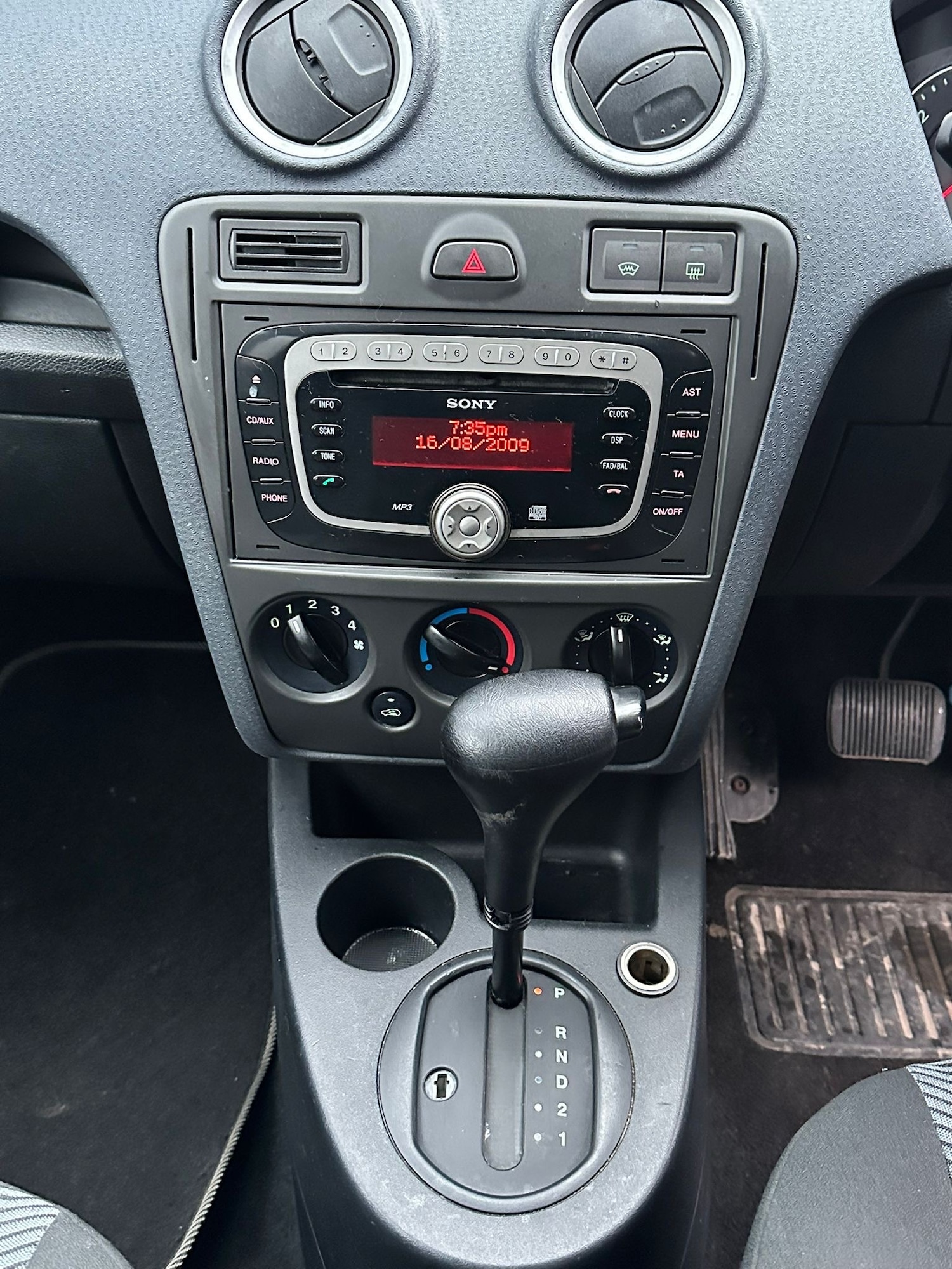 Used Ford Fusion 2009 for sale - 77319879: Photo 13