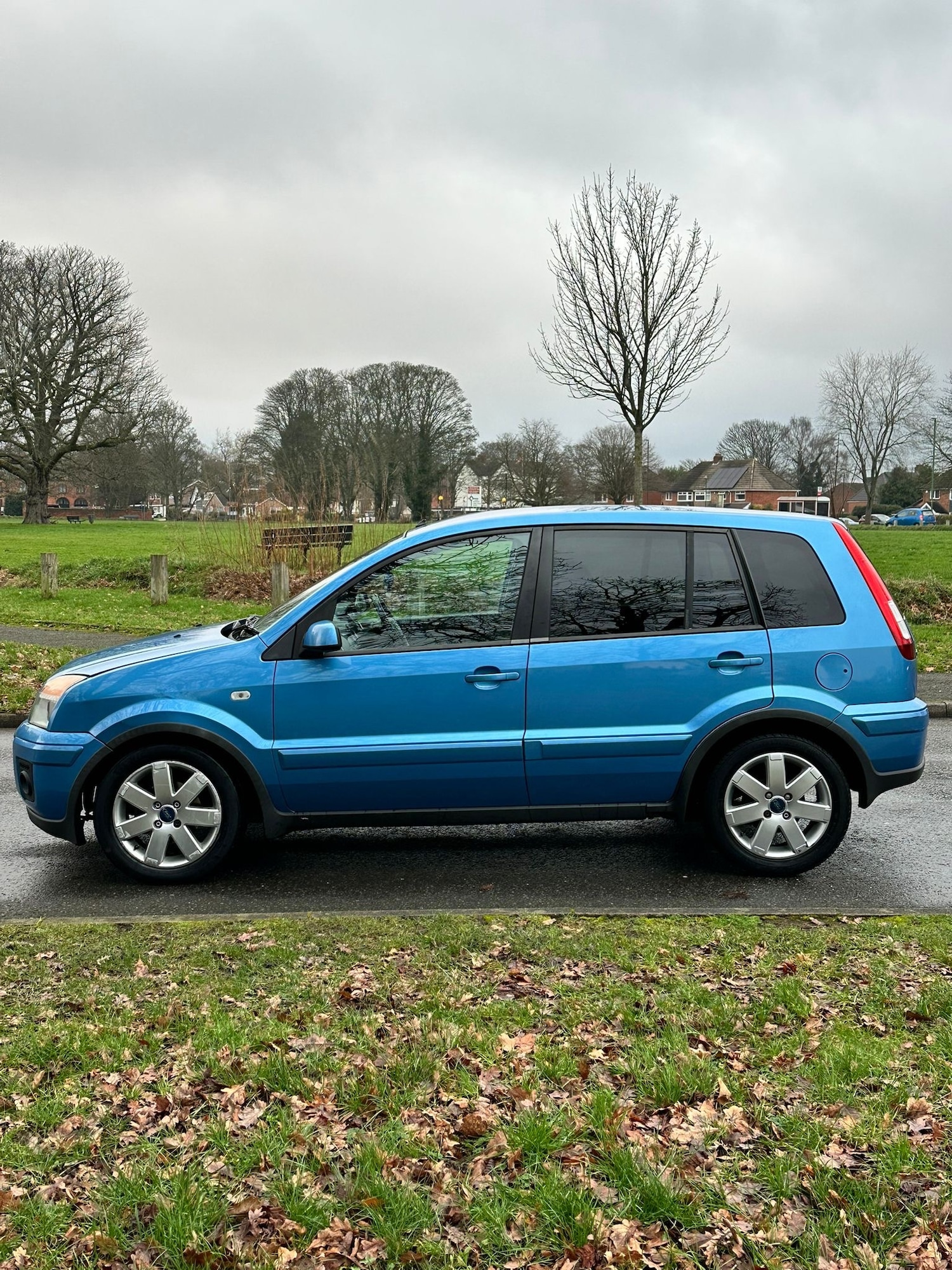 Used Ford Fusion 2009 for sale - 77319879: Photo 4
