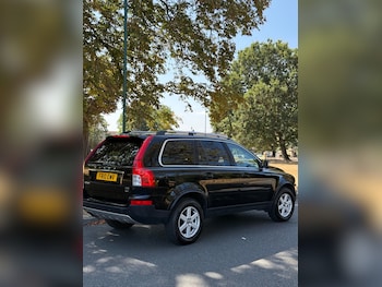 Used Volvo XC90 2010 for sale - 79611490: Photo